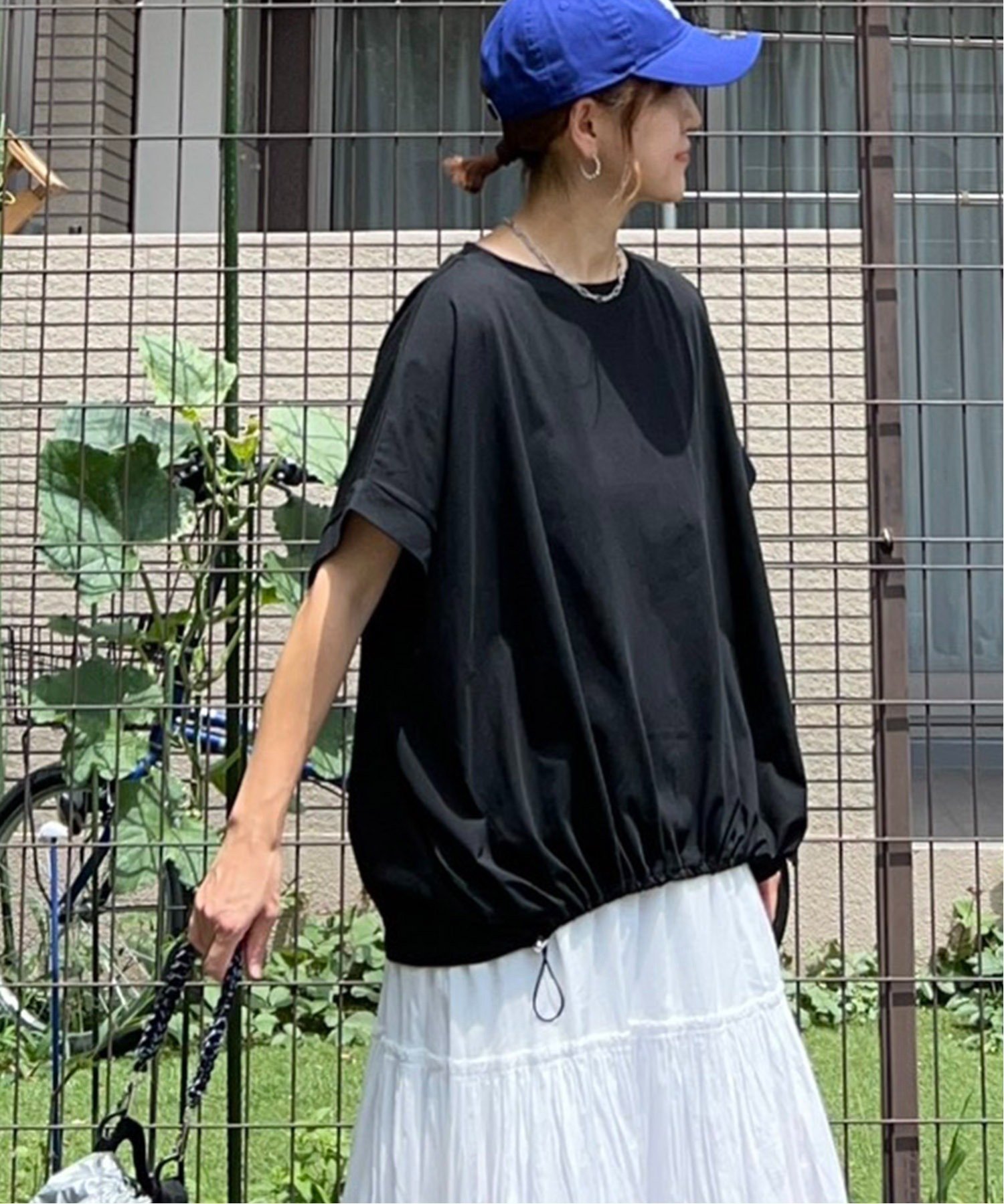 【ノッチ/notch】の【 notch. by KR 】ドルマンドローコードTシャツ インテリア・キッズ・メンズ・レディースファッション・服の通販 founy(ファウニー) 　ファッション　Fashion　レディースファッション　Fashion for Women　トップス・カットソー　Cut & Sew Tops　シャツ・ブラウス・オフィスカジュアル　Elegant Blouses & Button-Ups　ロングTシャツ・Tシャツ　Longline T-Shirts & Tees　アクセサリー　Fashion Accessories　キャップ　Cap, Baseball Cap　コラボ　Collaboration, Collab　シルバー　Silver, Metallic Silver　シンプル　Simple, Minimal　スニーカー　Sneakers, Trainers　スラックス　Slacks, Dress Pants　デニム　Denim, Jeans Material　ドローコード　Drawcord, Drawstring Cord　人気　Popular, Best Seller　バランス　Balance, Style Balance　バルーン　Balloon, Balloon Silhouette　フォルム　Silhouette, Form　フロント　Front, Front Design　ベーシック　Basic, Essential　モノトーン　Monotone, Black and White　おすすめ　Recommended / Our Picks　ブラック|ID: prp329100004985514 ipo3291000000037345172