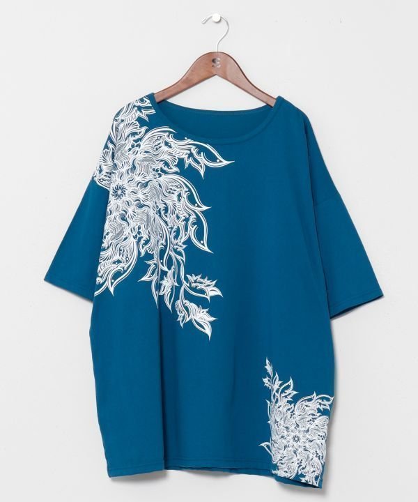 【アミナコレクション/Amina Collection】の【チャイハネ】サウィドメンズTシャツ【Amina×VORRUK】 インテリア・キッズ・メンズ・レディースファッション・服の通販 founy(ファウニー) 　ファッション　Fashion　レディースファッション　Fashion for Women　トップス・カットソー　Cut & Sew Tops　シャツ・ブラウス・オフィスカジュアル　Elegant Blouses & Button-Ups　ロングTシャツ・Tシャツ　Longline T-Shirts & Tees　コラボ　Collaboration, Collab　ボックス　Boxy, Box Shape　モチーフ　Motif, Design Theme　ブルー|ID: prp329100004985529 ipo3291000000037345248