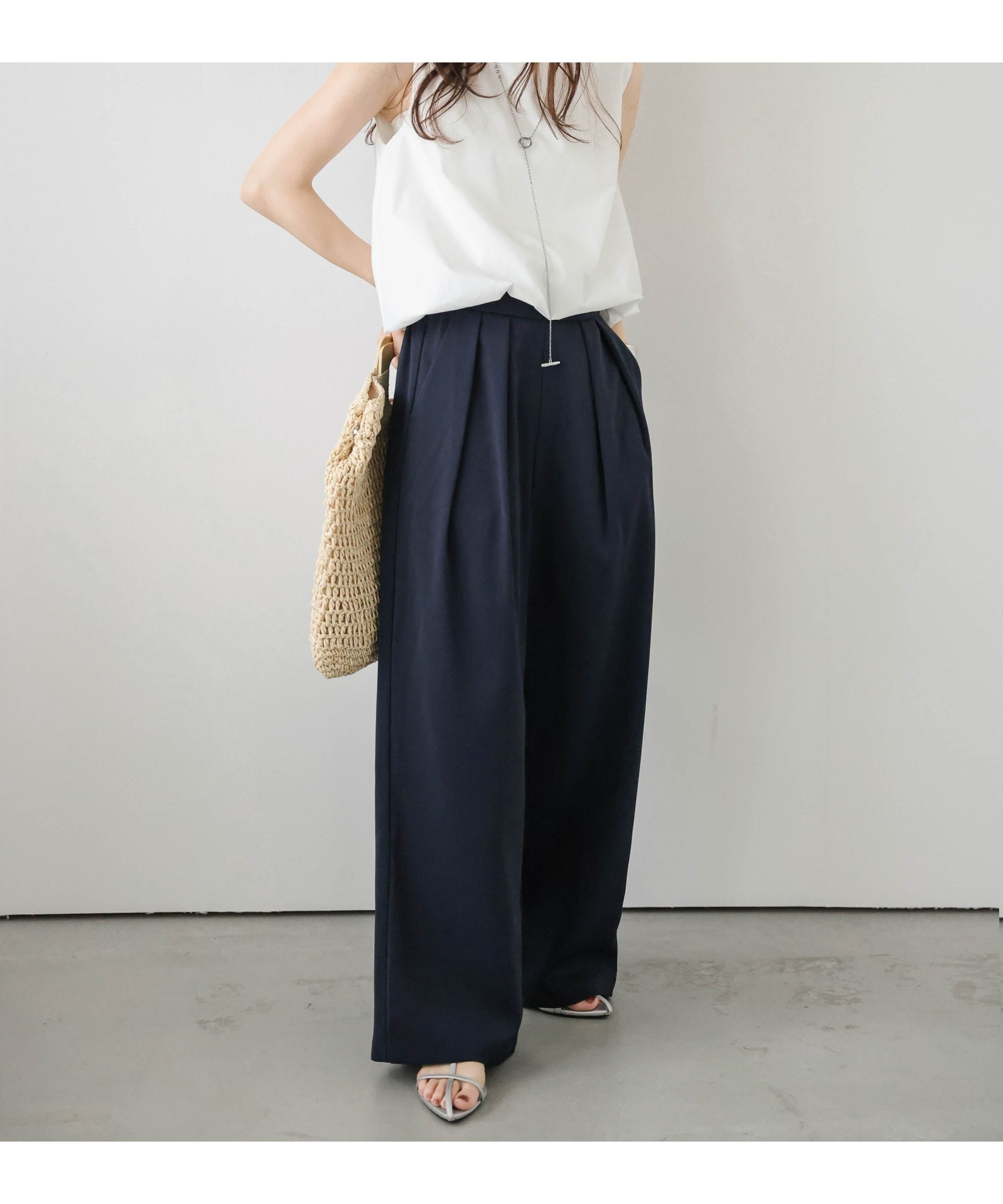 【ラジュール/Lajour】の【日本製】タックワイドパンツ インテリア・キッズ・メンズ・レディースファッション・服の通販 founy(ファウニー) 　ファッション　Fashion　レディースファッション　Fashion for Women　パンツ　Pants & Trousers　なめらか　Smooth, Silky Texture　ツイル　Twist, Twisted Detail　フロント　Front, Front Design　ワイド　Wide, Wide Fit　エレガント 上品　Elegant　日本製　Made In Japan　ネイビー|ID: prp329100004985579 ipo3291000000037345589