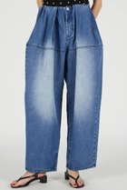 【プランク プロジェクト/PRANK PROJECT】のペグトップデニムパンツ / Peg-Top Denim Pants 大人の最旬トレンドファッション＆コーディネート founy(ファウニー) ファッション Fashion レディースファッション Fashion for Women パンツ Pants & Trousers デニムパンツ・ジーンズ・美脚デニム Denim Jeans & Pants ギャザー Gathered, Ruffled コンパクト Compact, Small Size バランス Balance, Style Balance thumbnail BLU|ID: prp329100004985582 ipo3291000000037345596