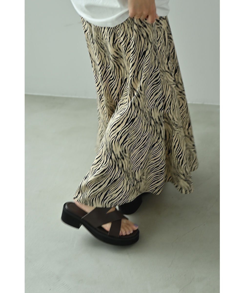 【マージュール/marjour】のNUANCE ZEBRA SKIRT 大人の最旬トレンドファッション＆コーディネート founy(ファウニー) 　ファッション　Fashion　レディースファッション　Fashion for Women　スカート　Skirts　シンプル　Simple, Minimal　ストレッチ　Stretch, Stretchy Fabric　バランス　Balance, Style Balance　フレア　Flare, Flared　ポケット　Pocket, Pocket Detail　 other-1|ID: prp329100004985588 ipo3291000000037345635