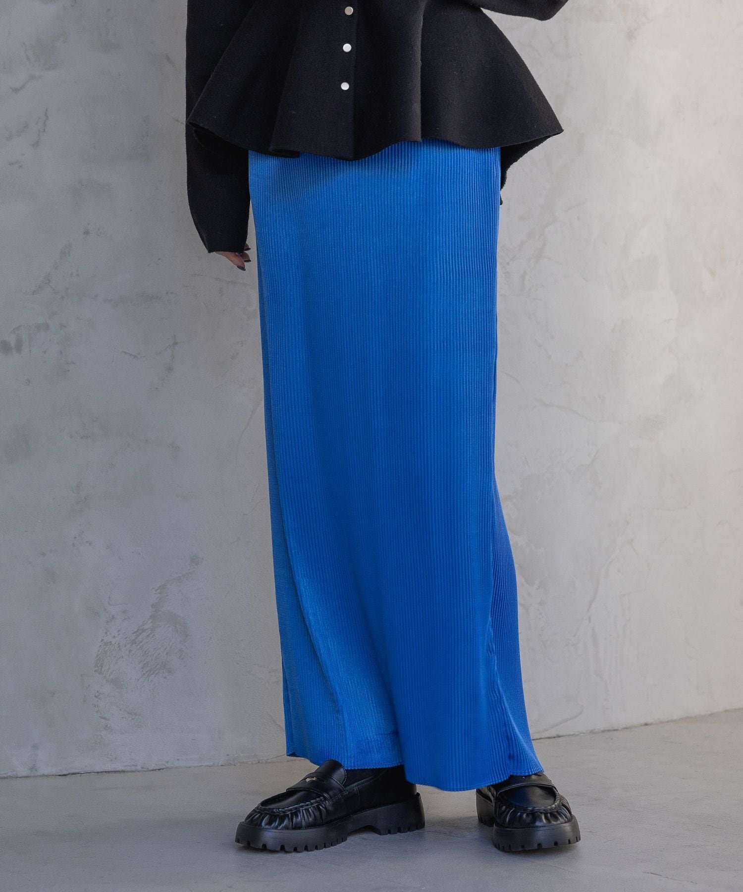 【アパートバイローリーズ/apart by lowrys】のプリーツイージータイトスカート2 インテリア・キッズ・メンズ・レディースファッション・服の通販 founy(ファウニー) 　ファッション　Fashion　レディースファッション　Fashion for Women　スカート　Skirts　アニマル　Animal Print　サテン　Satin, Glossy Fabric　タイトスカート　Pencil Skirt, Tight Skirt　プリント　Print, Printed Pattern　プリーツ　Pleats, Pleated　ポケット　Pocket, Pocket Detail　ランダム　Random, Irregular　レオパード　Leopard, Animal Print　定番　Standard, Basic Item　無地　Plain, Solid Color　ブルー85|ID: prp329100004985592 ipo3291000000037345695