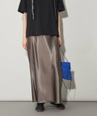 【シテン/CITEN】のCITEN エッセンシャルサテンスカート 大人の最旬トレンドファッション＆コーディネート founy(ファウニー) ファッション Fashion レディースファッション Fashion for Women スカート Skirts サテン Satin, Glossy Fabric シンプル Simple, Minimal スウェット / スエット Sweatshirt, Sweatwear ダブル Double, Double-Breasted フィット Fit, Slim Fit フェミニン Feminine, Girly A/W・秋冬 Autumn/Winter おすすめ Recommended / Our Picks エレガント 上品 Elegant thumbnail MOCA|ID: prp329100004985601 ipo3291000000037345719