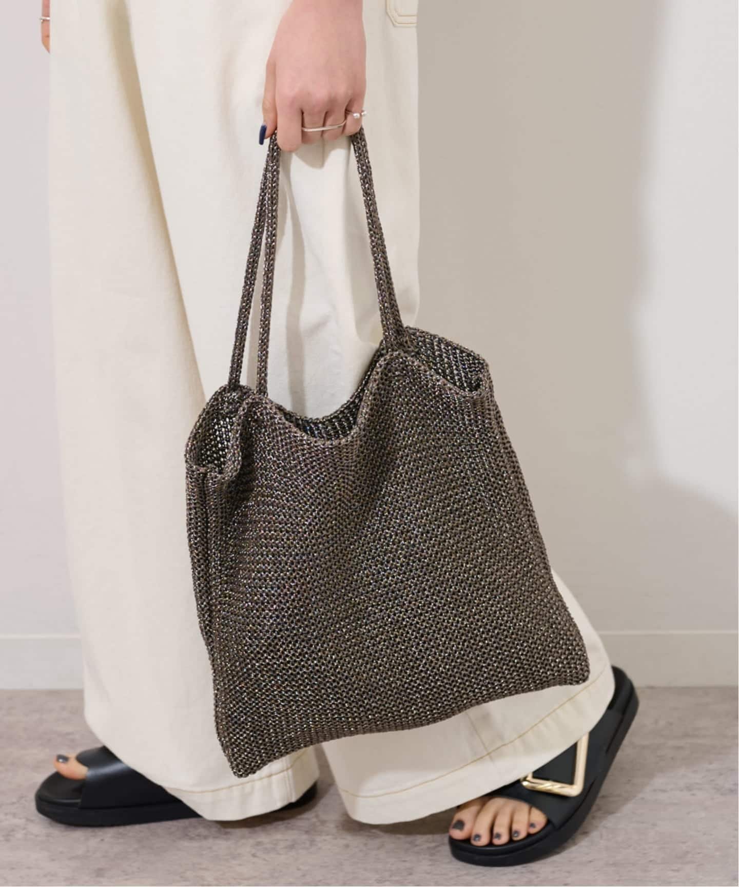 【ジャーナルスタンダード レリューム/JOURNAL STANDARD relume】の《追加》RELUME ラメアミトート インテリア・キッズ・メンズ・レディースファッション・服の通販 founy(ファウニー) 　ファッション　Fashion　レディースファッション　Fashion for Women　バッグ　Bags　2026年　2026　2026春夏・S/S　Spring/Summer 2026 SS26　おすすめ　Recommended / Our Picks　アクセサリー　Fashion Accessories　スマート　Smart, Elegant　ブラウン|ID: prp329100004985653 ipo3291000000037345990