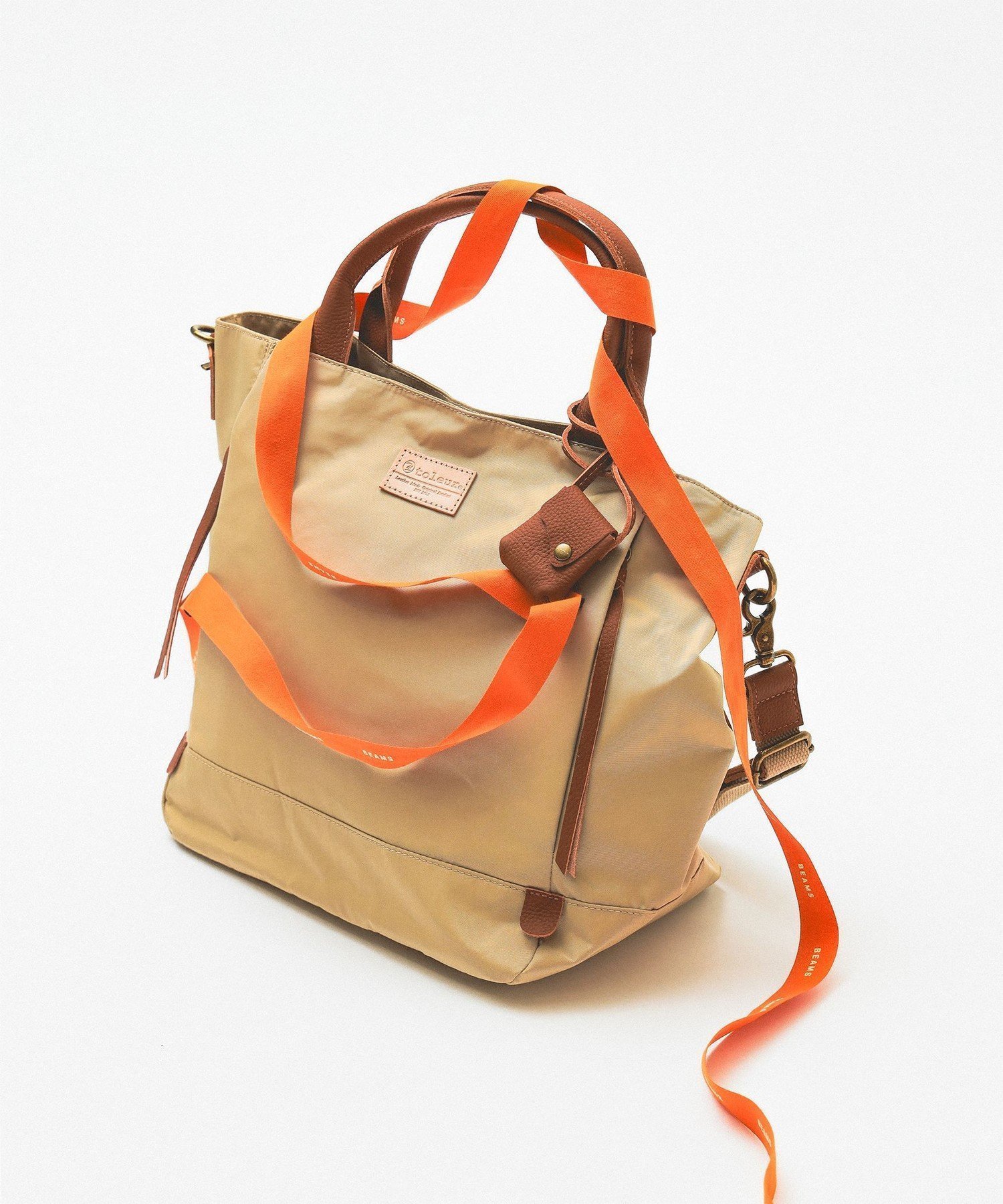 【ビームス ウイメン/BEAMS】の【A4サイズ対応】toleur / ポリエステル 2way トートバッグ 通勤 通学 ショルダー 新生活 母の日 インテリア・キッズ・メンズ・レディースファッション・服の通販 founy(ファウニー) 　ファッション　Fashion　レディースファッション　Fashion for Women　バッグ　Bags　おすすめ　Recommended / Our Picks　ショルダー　Shoulder, Shoulder Strap　デニム　Denim, Jeans Material　ラップ　Wrap, Wrap Design　リネン　Linen, Linen Fabric　エレガント 上品　Elegant　人気　Popular, Best Seller　定番　Standard, Basic Item　旅行　Travel　ビジネス 仕事 通勤　Business / Work / Commuting　BEIGE|ID: prp329100004985982 ipo3291000000037347873