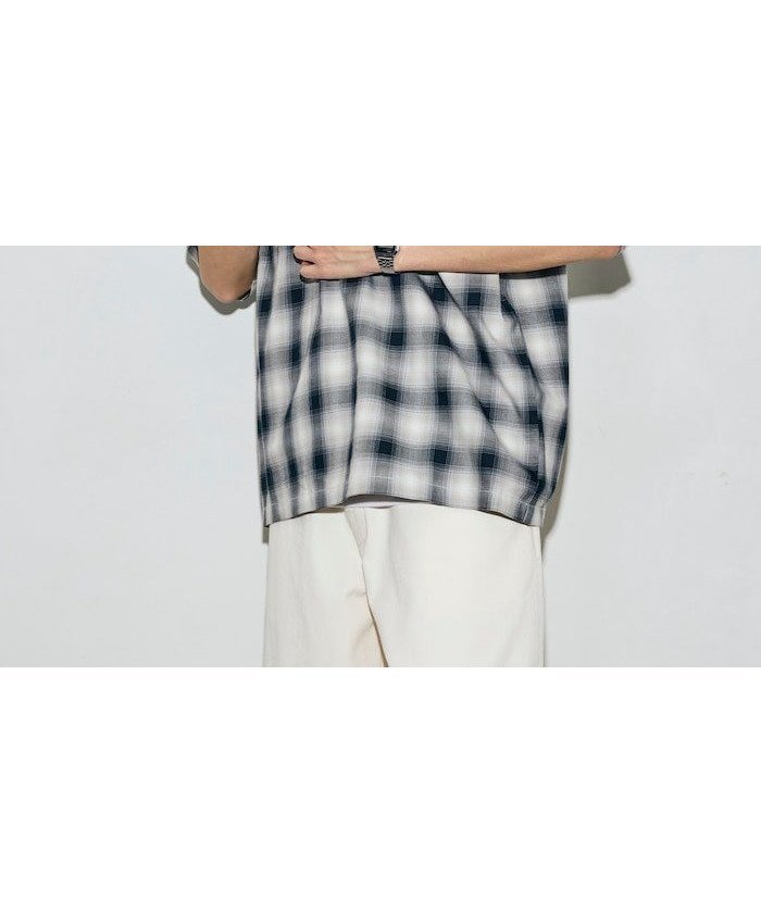 【フリークスストア/FREAK'S STORE】の別注 リラックスフィット ハーフジップ ワンポイントロゴ 半袖ワークシャツ/チェック インテリア・キッズ・メンズ・レディースファッション・服の通販 founy(ファウニー) 　ファッション　Fashion　メンズファッション　Fashion for Men　インナー　Innerwear　ショルダー　Shoulder, Shoulder Strap　シンプル　Simple, Minimal　ストライプ　Stripe, Striped Pattern　ダブル　Double, Double-Breasted　チェック　Check, Plaid, Tartan　ドロップ　Drop Shoulder, Dropped Style　フィット　Fit, Slim Fit　プリント　Print, Printed Pattern　ボーダー　Border, Stripe　ポケット　Pocket, Pocket Detail　別注　Limited Edition, Custom Order　半袖　Short Sleeve, Half Sleeve　リラックス　Relax, Relaxed Fit　ワンポイント　One Point, Statement Accent　ワーク　Workwear, Utility Style　S/S・春夏　SS, Spring/Summer, Warm Season　おすすめ　Recommended / Our Picks　夏　Summer　2026年　2026　2026春夏・S/S　Spring/Summer 2026 SS26　その他/柄1|ID: prp329100004986010 ipo3291000000037347980