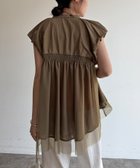 【ドゥドゥ/DouDou】の【WEB限定】チュールドッキングノースリーブブルゾン 大人の最旬トレンドファッション＆コーディネート founy(ファウニー) ファッション Fashion レディースファッション Fashion for Women アウター Coat / Outerwear Collection ブルゾンジャケット・スポーティアウター Blouson Jackets トップス・カットソー Cut & Sew Tops キャミソール&ノースリーブ Camisoles & Sleeveless Tops ギャザー Gathered, Ruffled スマート Smart, Elegant チュール Tulip, Tulip Motif フェミニン Feminine, Girly ブルゾン Blouson, Bomber Jacket マニッシュ Mannish, Boyish S/S・春夏 SS, Spring/Summer, Warm Season 再入荷 Restock / Back in Stock 夏 Summer 2026年 2026 2026春夏・S/S Spring/Summer 2026 SS26 thumbnail カーキ|ID: prp329100004986168 ipo3291000000037348780