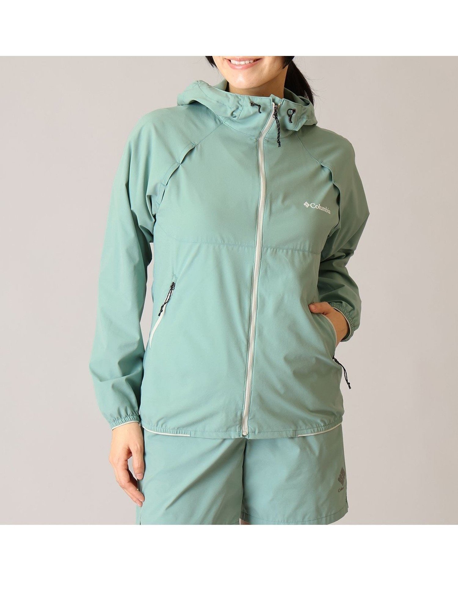 【コロンビア/Columbia】のColumbia/ ウィメンズトレイルラッシュソフトシェルジャケット /コロンビア インテリア・キッズ・メンズ・レディースファッション・服の通販 founy(ファウニー) 　ファッション　Fashion　レディースファッション　Fashion for Women　アウター　Coat / Outerwear Collection　レディースジャケット・軽アウター　Jackets　おすすめ　Recommended / Our Picks　アウトドア　Outdoor Clothing　ストレッチ　Stretch, Stretchy Fabric　スリーブ　Sleeve, Long Sleeve / Short Sleeve　ドローコード　Drawcord, Drawstring Cord　バランス　Balance, Style Balance　フィット　Fit, Slim Fit　ポケット　Pocket, Pocket Detail　軽量　Lightweight, Ultra Light　グリーン[006001]|ID: prp329100004986170 ipo3291000000037348786