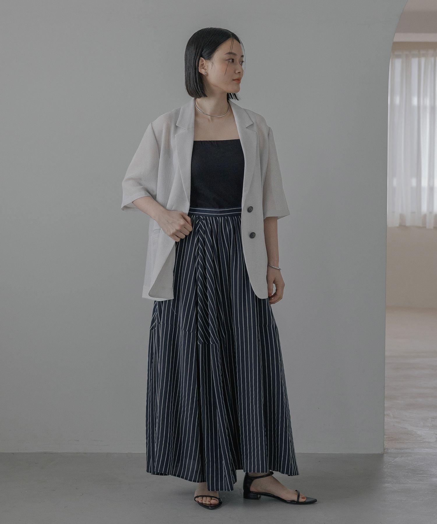【アパートバイローリーズ/apart by lowrys】のメッシュシングルジャケット_半袖 インテリア・キッズ・メンズ・レディースファッション・服の通販 founy(ファウニー) 　ファッション　Fashion　レディースファッション　Fashion for Women　アウター　Coat / Outerwear Collection　レディースジャケット・軽アウター　Jackets　インナー　Innerwear　サテン　Satin, Glossy Fabric　シアー　Sheer, See-Through　シャンブレー　Chambray, Denim-Like Fabric　シンプル　Simple, Minimal　ジャケット　Jacket, Outerwear　ダウン　Down, Puffer　テーラード　Tailored, Tailored Fit　フロント　Front, Front Design　プリント　Print, Printed Pattern　ボトム　Bottoms, Lower Wear　別注　Limited Edition, Custom Order　半袖　Short Sleeve, Half Sleeve　メッシュ　Mesh, Net Fabric　ルーズ　Loose, Oversized　おすすめ　Recommended / Our Picks　夏　Summer　旅行　Travel　ビジネス 仕事 通勤　Business / Work / Commuting　ライトグレー|ID: prp329100004986178 ipo3291000000037348817