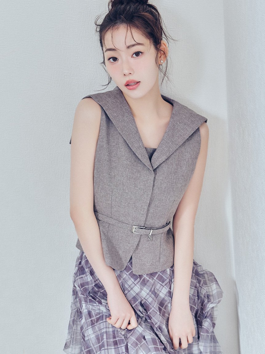 【セルフォード/CELFORD】のセーラーカラージレ 大人の最旬トレンドファッション＆コーディネート founy(ファウニー) 　ファッション　Fashion　レディースファッション　Fashion for Women　アウター　Coat / Outerwear Collection　トップス・カットソー　Cut & Sew Tops　ベスト&ジレ / 重ね着スタイル　Vests & Gilets　おすすめ　Recommended / Our Picks　ウェーブ　Wavy Pattern　ストレート　Straight, Straight Cut　スマート　Smart, Elegant　チャーム　Charm, Pendant　バランス　Balance, Style Balance　ペプラム　Peplum, Flared Hem　夏　Summer　 other-1|ID: prp329100004986206 ipo3291000000037348967
