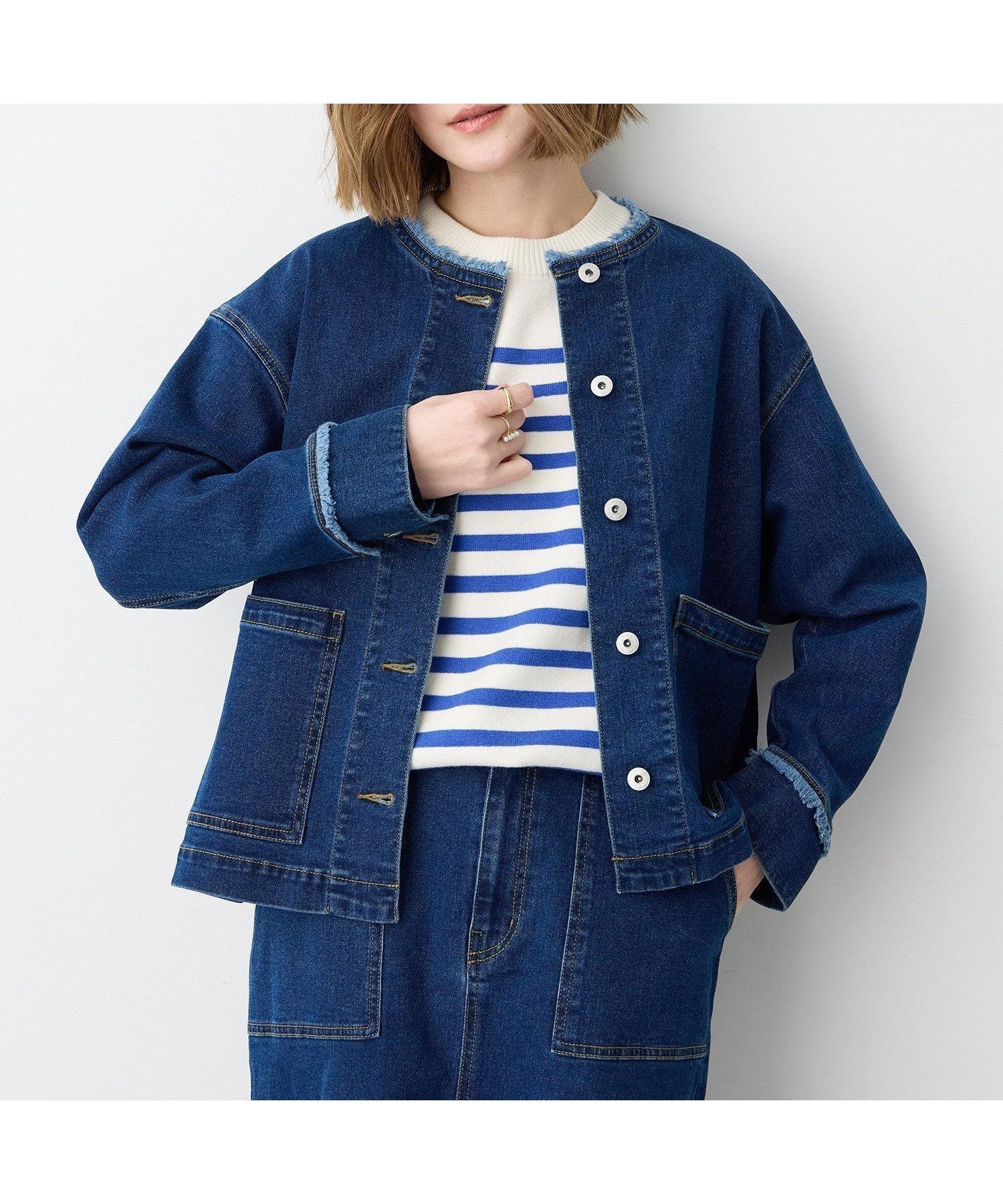 【プチ オンフルール/Petit Honfleur】のノーカラーデニムジャケット インテリア・キッズ・メンズ・レディースファッション・服の通販 founy(ファウニー) 　ファッション　Fashion　レディースファッション　Fashion for Women　アウター　Coat / Outerwear Collection　レディースジャケット・軽アウター　Jackets　デニムジャケット / カジュアルアウター　Denim Jackets　インナー　Innerwear　ジャケット　Jacket, Outerwear　デニム　Denim, Jeans Material　ネイビー|ID: prp329100004986253 ipo3291000000037349376