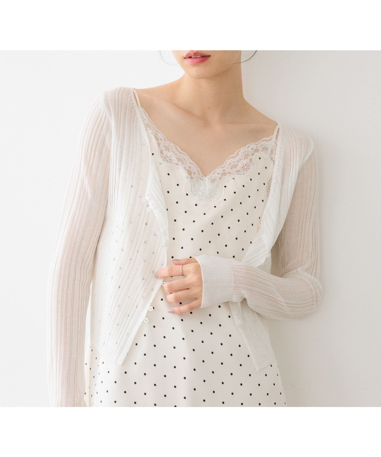 【ヘザー/Heather】のシアースパンコールカーディガン インテリア・キッズ・メンズ・レディースファッション・服の通販 founy(ファウニー) 　ファッション　Fashion　レディースファッション　Fashion for Women　トップス・カットソー　Cut & Sew Tops　カーディガン・羽織り　Layered Style Cardigans　おすすめ　Recommended / Our Picks　インナー　Innerwear　キャミワンピース　Cami Dress, Slip Dress　コンパクト　Compact, Small Size　シンプル　Simple, Minimal　スパンコール　Sequins, Sequin Embellishment　春　Spring　オフホワイト|ID: prp329100004986307 ipo3291000000037349623