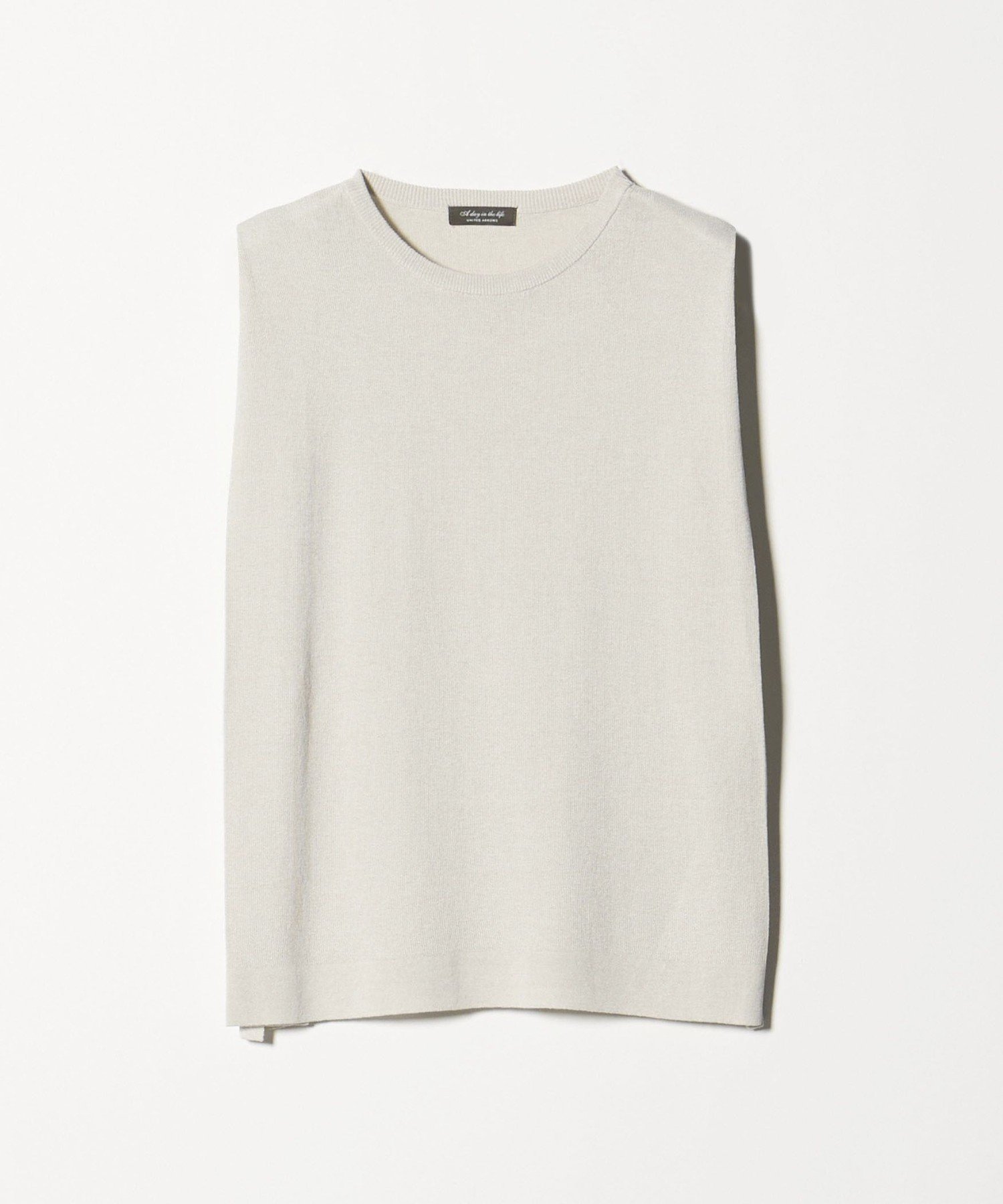 【ユナイテッドアローズ/UNITED ARROWS】のハイツイスト ノースリーブニット -ウォッシャブル- A DAY IN THE LIFE インテリア・キッズ・メンズ・レディースファッション・服の通販 founy(ファウニー) 　ファッション　Fashion　レディースファッション　Fashion for Women　トップス・カットソー　Cut & Sew Tops　ニット　Knit Tops & Sweaters　キャミソール&ノースリーブ　Camisoles & Sleeveless Tops　ウォッシャブル　Machine Washable　サマー　Summer, Summer Style　スリット　Slit, Slit Detail　ツイスト　Tweed, Tweed Fabric　トレンド　Trend, Trending Now　ドット　Polka Dot, Dot Pattern　ノースリーブ　Sleeveless, No-Sleeve　バランス　Balance, Style Balance　ワイド　Wide, Wide Fit　アウトレット　Outlet / Clearance　おすすめ　Recommended / Our Picks　夏　Summer　ビジネス 仕事 通勤　Business / Work / Commuting　NATURAL|ID: prp329100004986313 ipo3291000000037349655