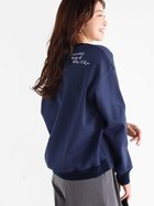 【ヴァン/Vin】のバックジップレオパードプリントスウェット 大人の最旬トレンドファッション＆コーディネート founy(ファウニー) ファッション Fashion レディースファッション Fashion for Women トップス・カットソー Cut & Sew Tops レディースパーカー・カジュアルフーディー Casual Hoodies & Sweatshirts スウェット・クルーネックトップス Sweatshirts & Crewnecks / Relaxed Fit Sweat Tops バッグ Bags おすすめ Recommended / Our Picks インナー Innerwear カットソー Cut and Sewn Top スウェット / スエット Sweatshirt, Sweatwear ヒョウ Leopard, Animal Print ワイド Wide, Wide Fit A/W・秋冬 Autumn/Winter thumbnail ネイビー|ID: prp329100004986320 ipo3291000000037349690
