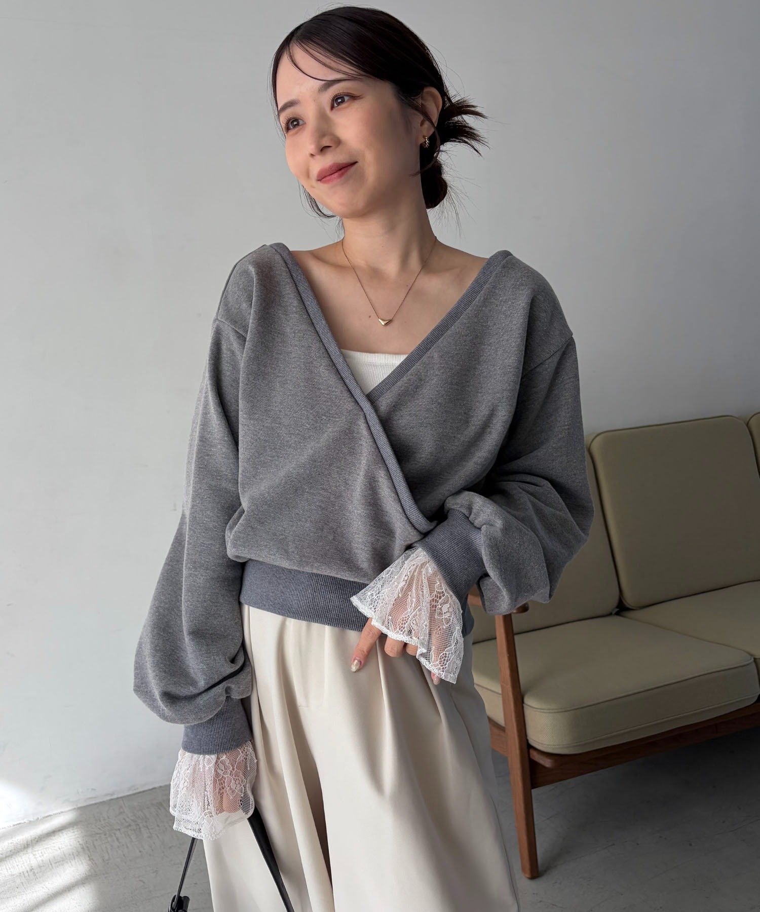 【カプリシューレマージュ/CAPRICIEUX LEMAGE】の【前後2WAY】カシュクール袖レーススウェット 大人の最旬トレンドファッション＆コーディネート founy(ファウニー) 　ファッション　Fashion　レディースファッション　Fashion for Women　トップス・カットソー　Cut & Sew Tops　レディースパーカー・カジュアルフーディー　Casual Hoodies & Sweatshirts　スウェット・クルーネックトップス　Sweatshirts & Crewnecks / Relaxed Fit Sweat Tops　おすすめ　Recommended / Our Picks　カシュクール　Wrap Design　スウェット / スエット　Sweatshirt, Sweatwear　デニム　Denim, Jeans Material　ボトム　Bottoms, Lower Wear　レース　Lace, Lace Fabric　ワイド　Wide, Wide Fit　 other-1|ID: prp329100004986529 ipo3291000000037351320