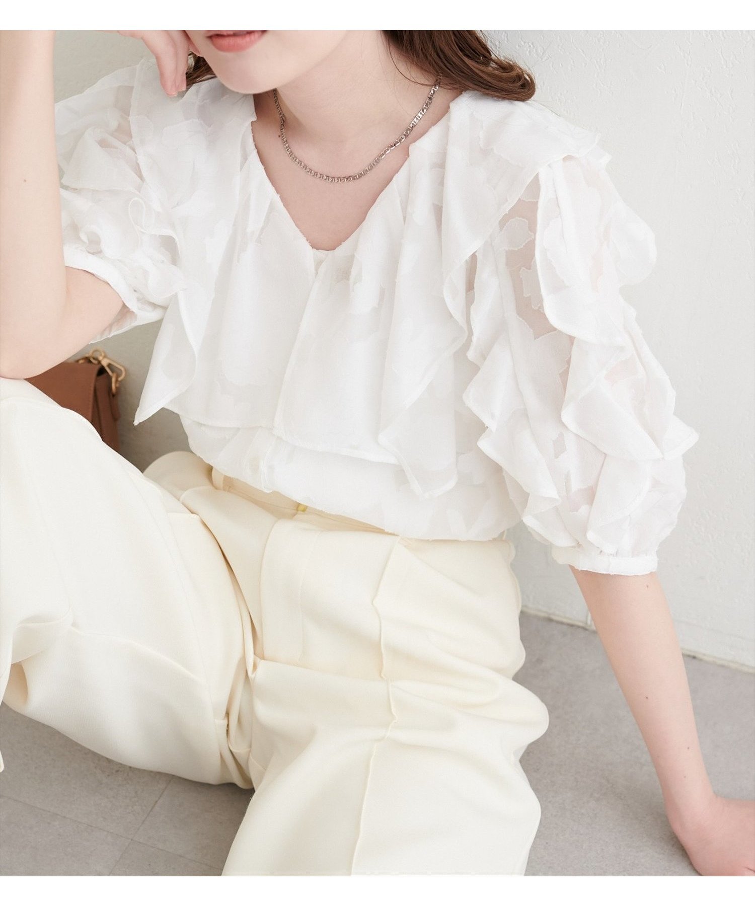 【ナチュラルクチュール/natural couture】のオパールフラワーシアーブラウス インテリア・キッズ・メンズ・レディースファッション・服の通販 founy(ファウニー) 　ファッション　Fashion　レディースファッション　Fashion for Women　トップス・カットソー　Cut & Sew Tops　シャツ・ブラウス・オフィスカジュアル　Elegant Blouses & Button-Ups　なめらか　Smooth, Silky Texture　フラワー　Flower, Floral　フリル　Frill, Ruffle　ボトム　Bottoms, Lower Wear　ルーズ　Loose, Oversized　レース　Lace, Lace Fabric　再入荷　Restock / Back in Stock　エレガント 上品　Elegant　ビジネス 仕事 通勤　Business / Work / Commuting　2026年　2026　2026春夏・S/S　Spring/Summer 2026 SS26　オフホワイト|ID: prp329100004986536 ipo3291000000037351372