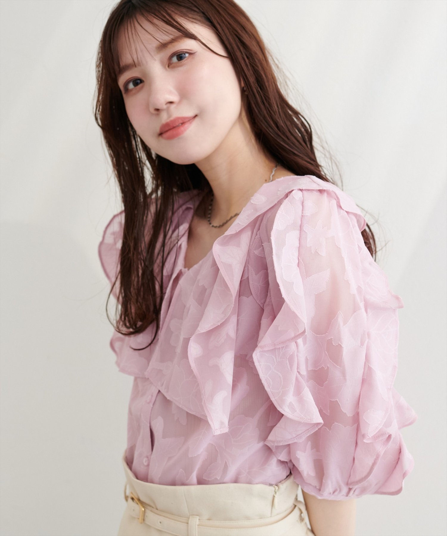 【ナチュラルクチュール/natural couture】のオパールフラワーシアーブラウス インテリア・キッズ・メンズ・レディースファッション・服の通販 founy(ファウニー) 　ファッション　Fashion　レディースファッション　Fashion for Women　トップス・カットソー　Cut & Sew Tops　シャツ・ブラウス・オフィスカジュアル　Elegant Blouses & Button-Ups　なめらか　Smooth, Silky Texture　フラワー　Flower, Floral　フリル　Frill, Ruffle　ボトム　Bottoms, Lower Wear　ルーズ　Loose, Oversized　レース　Lace, Lace Fabric　再入荷　Restock / Back in Stock　エレガント 上品　Elegant　ビジネス 仕事 通勤　Business / Work / Commuting　2026年　2026　2026春夏・S/S　Spring/Summer 2026 SS26　ピンク|ID: prp329100004986536 ipo3291000000037351375