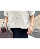 【ディスコート/Discoat】の【Enlude】同色刺繍カレッジロゴTシャツ《ユニセックス》 大人の最旬トレンドファッション＆コーディネート founy(ファウニー) ファッション Fashion レディースファッション Fashion for Women トップス・カットソー Cut & Sew Tops シャツ・ブラウス・オフィスカジュアル Elegant Blouses & Button-Ups ロングTシャツ・Tシャツ Longline T-Shirts & Tees 2026年 2026 2026春夏・S/S Spring/Summer 2026 SS26 リラックス Relax, Relaxed Fit エレガント 上品 Elegant thumbnail ライトベージュ|ID: prp329100004986541 ipo3291000000037351390