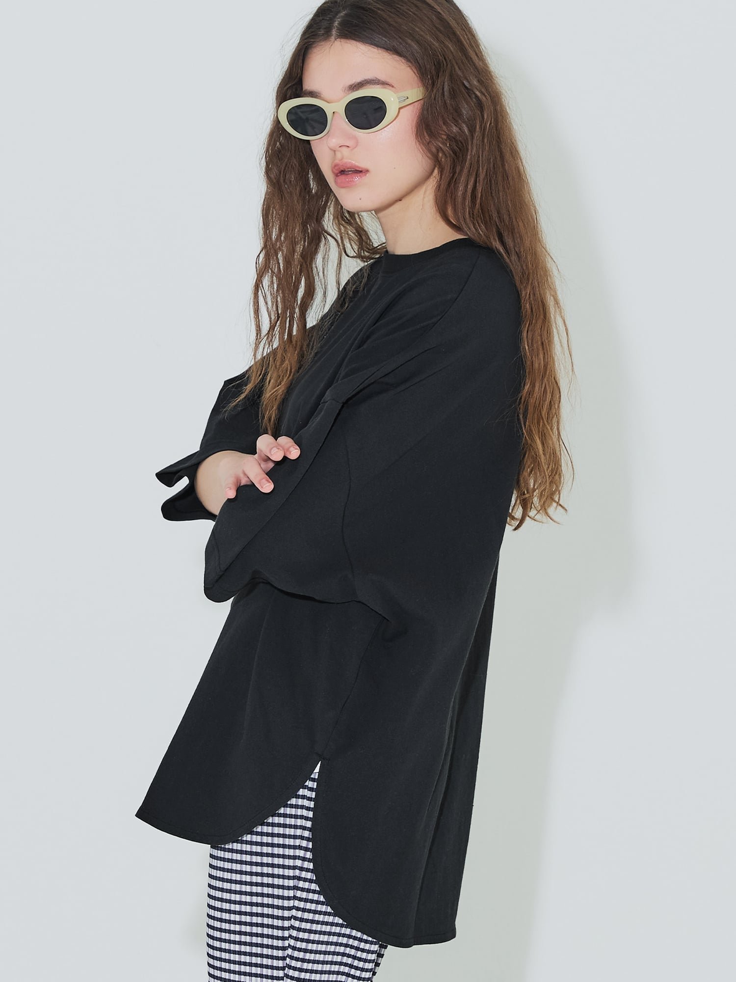 【コカ/COCA】のレギュラーオンス5分袖ビッグTシャツ インテリア・キッズ・メンズ・レディースファッション・服の通販 founy(ファウニー) 　ファッション　Fashion　レディースファッション　Fashion for Women　トップス・カットソー　Cut & Sew Tops　シャツ・ブラウス・オフィスカジュアル　Elegant Blouses & Button-Ups　ロングTシャツ・Tシャツ　Longline T-Shirts & Tees　アウトドア　Outdoor Clothing　インナー　Innerwear　春　Spring　カットソー　Cut and Sewn Top　キャミワンピース　Cami Dress, Slip Dress　シンプル　Simple, Minimal　スリット　Slit, Slit Detail　デニム　Denim, Jeans Material　定番　Standard, Basic Item　パープル　Purple, Violet　ビッグ　Big, Oversized　ベスト　Vest, Waistcoat　ベーシック　Basic, Essential　ポケット　Pocket, Pocket Detail　半袖　Short Sleeve, Half Sleeve　無地　Plain, Solid Color　ラウンド　Round, Round Neck　ルーズ　Loose, Oversized　レギュラー　Regular, Standard Fit　ロング　Long, Long-Length　夏　Summer　2026年　2026　2026春夏・S/S　Spring/Summer 2026 SS26　Black|ID: prp329100004986544 ipo3291000000037351426