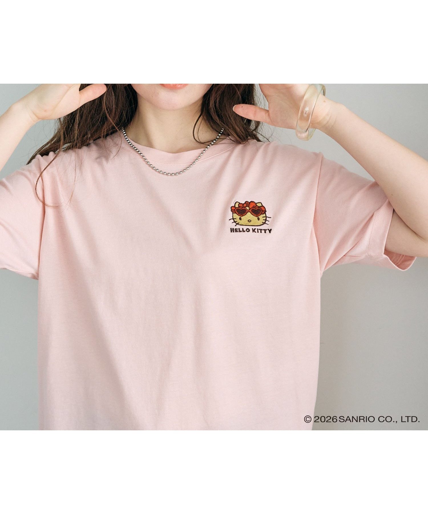 【クロスマルシェ/cross marche】の【sanrio characters】HELLO KITTY/日焼けデザインハローキティ半袖Tシャツ《サンリオキャラクターズ》 インテリア・キッズ・メンズ・レディースファッション・服の通販 founy(ファウニー) 　ファッション　Fashion　レディースファッション　Fashion for Women　トップス・カットソー　Cut & Sew Tops　シャツ・ブラウス・オフィスカジュアル　Elegant Blouses & Button-Ups　ロングTシャツ・Tシャツ　Longline T-Shirts & Tees　おすすめ　Recommended / Our Picks　ベーシック　Basic, Essential　ワンポイント　One Point, Statement Accent　人気　Popular, Best Seller　半袖　Short Sleeve, Half Sleeve　ピンク|ID: prp329100004986548 ipo3291000000037351443