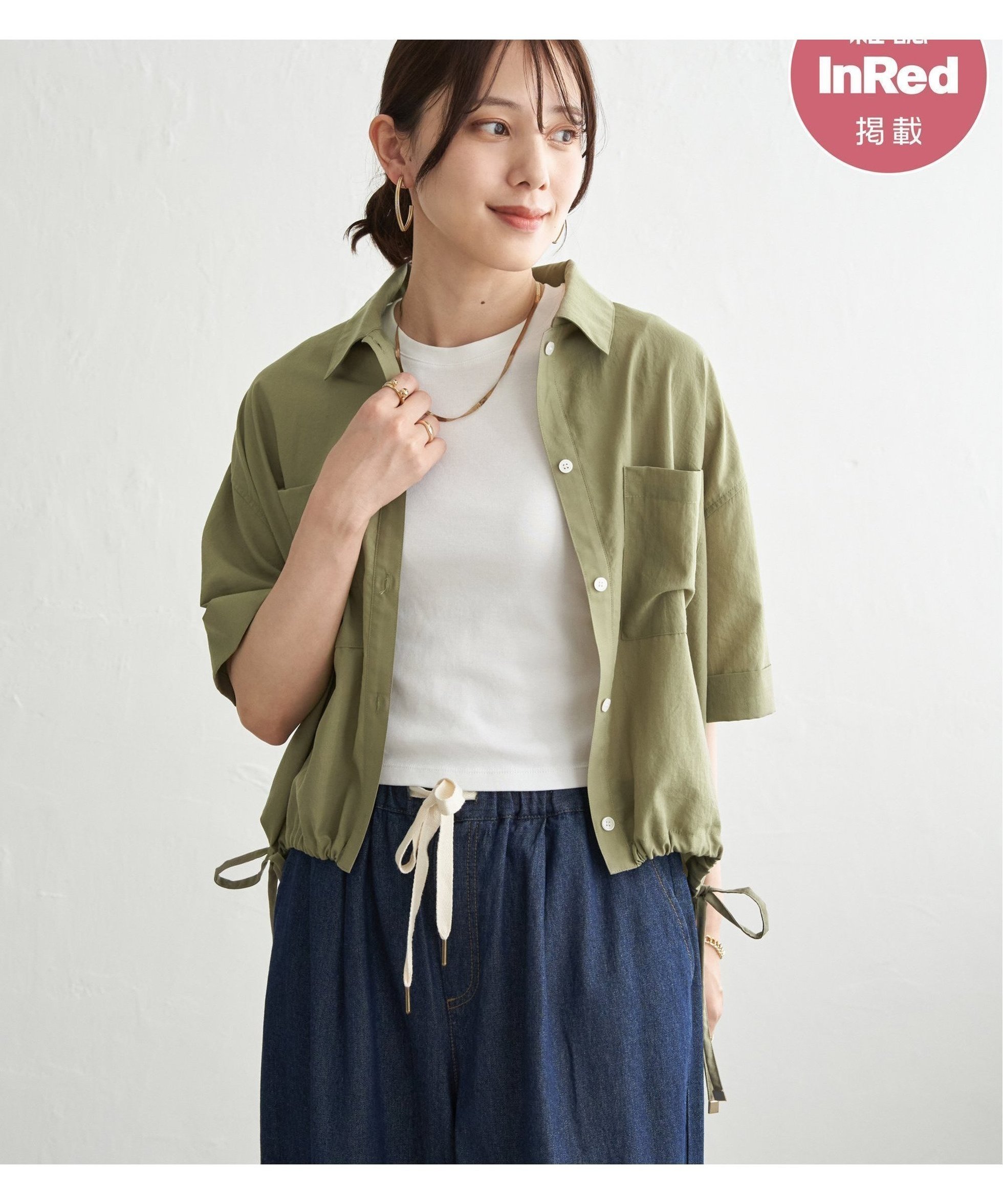 【イッカ/ikka】の【雑誌InRed6月号掲載】冷感/デニム裾ドロストシャツ インテリア・キッズ・メンズ・レディースファッション・服の通販 founy(ファウニー) 　雑誌掲載アイテム　Magazine Picks & Fashion Features　ファッション雑誌　Fashion Magazines　インレッド　InRed　ファッション　Fashion　レディースファッション　Fashion for Women　トップス・カットソー　Cut & Sew Tops　シャツ・ブラウス・オフィスカジュアル　Elegant Blouses & Button-Ups　シャーリング　Shirring, Ruched　ショート　Short, Short Length　雑誌　Magazine, Fashion Magazine　デニム　Denim, Jeans Material　トレンド　Trend, Trending Now　ドローストリング　Drawstring, Pull Cord　バランス　Balance, Style Balance　フォルム　Silhouette, Form　フレア　Flare, Flared　プリント　Print, Printed Pattern　ボトム　Bottoms, Lower Wear　6月号　June Issue, Jun. Edition　おすすめ　Recommended / Our Picks　オリーブ|ID: prp329100004986550 ipo3291000000037351453