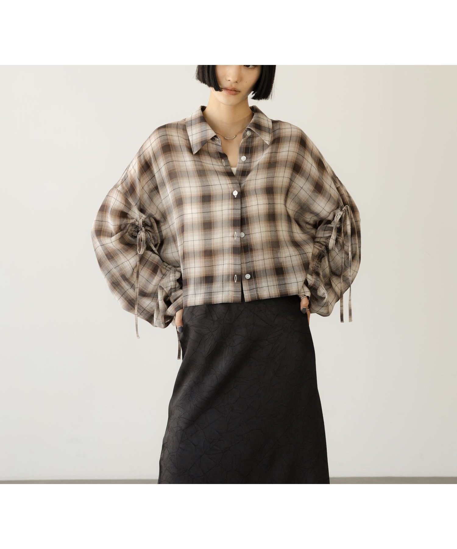 【ローリーズファーム/LOWRYS FARM】のシアーチェックシャツショート インテリア・キッズ・メンズ・レディースファッション・服の通販 founy(ファウニー) 　ファッション　Fashion　レディースファッション　Fashion for Women　トップス・カットソー　Cut & Sew Tops　シャツ・ブラウス・オフィスカジュアル　Elegant Blouses & Button-Ups　シアー　Sheer, See-Through　シャーリング　Shirring, Ruched　ショート　Short, Short Length　チェック　Check, Plaid, Tartan　バランス　Balance, Style Balance　ボトム　Bottoms, Lower Wear　ワイド　Wide, Wide Fit　ブラウン58|ID: prp329100004986554 ipo3291000000037351476