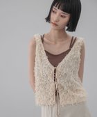 【ローリーズファーム/LOWRYS FARM】のフェザー2WAYベスト 大人の最旬トレンドファッション＆コーディネート founy(ファウニー) ファッション Fashion レディースファッション Fashion for Women アウター Coat / Outerwear Collection トップス・カットソー Cut & Sew Tops ベスト&ジレ / 重ね着スタイル Vests & Gilets おすすめ Recommended / Our Picks ガーリー Girly, Feminine Style シンプル Simple, Minimal デニム Denim, Jeans Material フェザー Feather, Feather Detail ベスト Vest, Waistcoat thumbnail アイボリー08|ID: prp329100004986555 ipo3291000000037351478