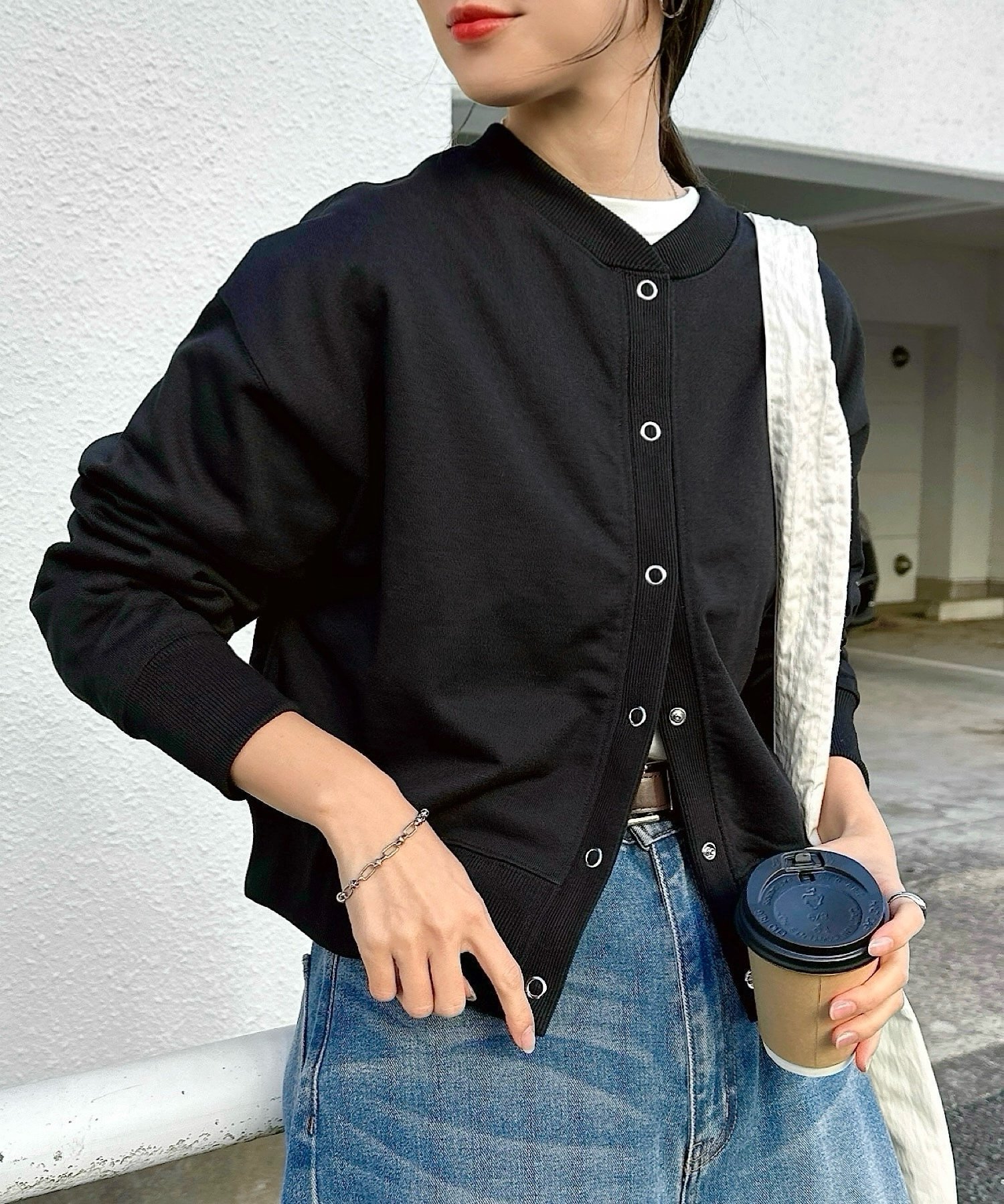 【アンドミー/andme】の前後2way 裏毛 スウェット トップス インテリア・キッズ・メンズ・レディースファッション・服の通販 founy(ファウニー) 　ファッション　Fashion　レディースファッション　Fashion for Women　トップス・カットソー　Cut & Sew Tops　レディースパーカー・カジュアルフーディー　Casual Hoodies & Sweatshirts　スウェット・クルーネックトップス　Sweatshirts & Crewnecks / Relaxed Fit Sweat Tops　コンパクト　Compact, Small Size　ショルダー　Shoulder, Shoulder Strap　シンプル　Simple, Minimal　スウェット / スエット　Sweatshirt, Sweatwear　ドロップ　Drop Shoulder, Dropped Style　フロント　Front, Front Design　リラックス　Relax, Relaxed Fit　ブラック|ID: prp329100004986557 ipo3291000000037351496