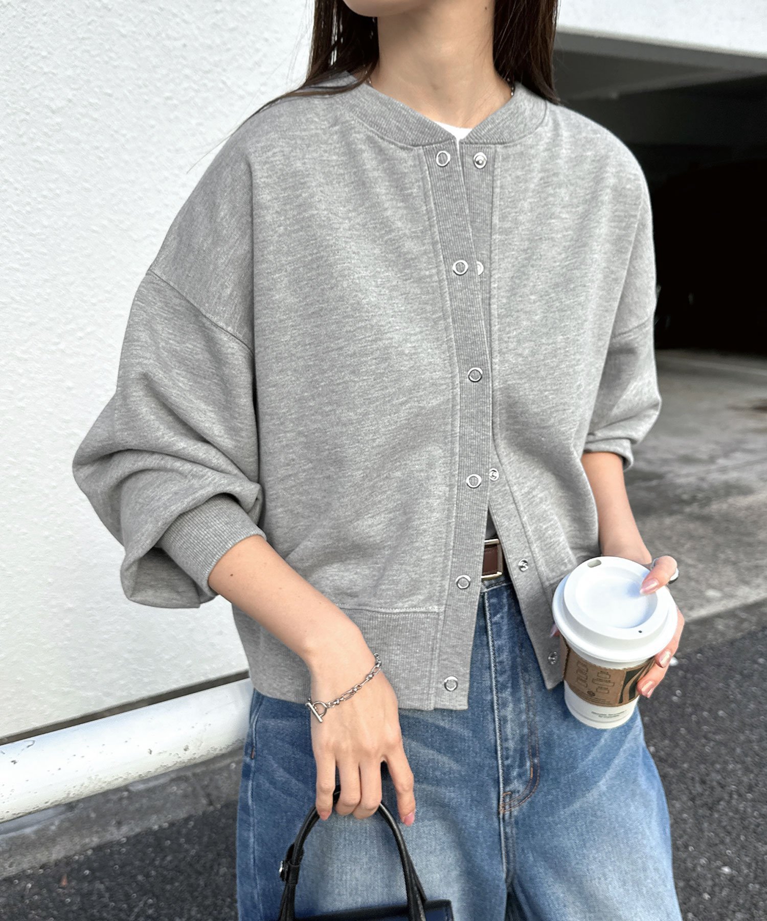 【アンドミー/andme】の前後2way 裏毛 スウェット トップス インテリア・キッズ・メンズ・レディースファッション・服の通販 founy(ファウニー) 　ファッション　Fashion　レディースファッション　Fashion for Women　トップス・カットソー　Cut & Sew Tops　レディースパーカー・カジュアルフーディー　Casual Hoodies & Sweatshirts　スウェット・クルーネックトップス　Sweatshirts & Crewnecks / Relaxed Fit Sweat Tops　コンパクト　Compact, Small Size　ショルダー　Shoulder, Shoulder Strap　シンプル　Simple, Minimal　スウェット / スエット　Sweatshirt, Sweatwear　ドロップ　Drop Shoulder, Dropped Style　フロント　Front, Front Design　リラックス　Relax, Relaxed Fit　杢グレー|ID: prp329100004986557 ipo3291000000037351499