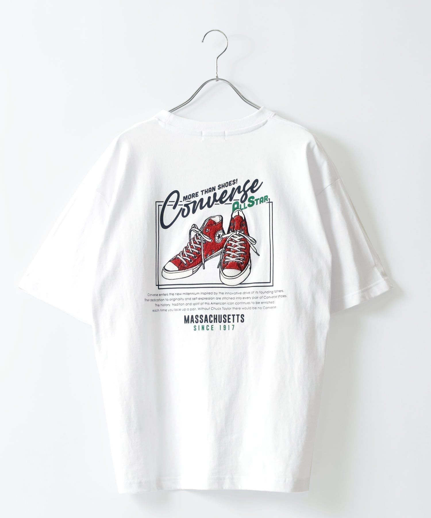 【マルカワ/MARUKAWA】のCONVERSE コンバース Tシャツ メンズ 半袖 バック プリント サガラ 刺繍 レディース ユニセックス ティーシャツ インテリア・キッズ・メンズ・レディースファッション・服の通販 founy(ファウニー) 　ファッション　Fashion　レディースファッション　Fashion for Women　トップス・カットソー　Cut & Sew Tops　シャツ・ブラウス・オフィスカジュアル　Elegant Blouses & Button-Ups　ロングTシャツ・Tシャツ　Longline T-Shirts & Tees　バッグ　Bags　アウトドア　Outdoor Clothing　春　Spring　カーゴパンツ　Cargo Pants, Utility Pants　キャップ　Cap, Baseball Cap　キャラクター　Character, Licensed Characters　サンダル　Sandals, Summer Shoes　シューズ　Shoes, Footwear　シンプル　Simple, Minimal　ジャケット　Jacket, Outerwear　スタンダード　Standard, Basic　ストライプ　Stripe, Striped Pattern　スニーカー　Sneakers, Trainers　スポーツ　Sports, Activewear　スラックス　Slacks, Dress Pants　センター　Center, Center Line　デニム　Denim, Jeans Material　トレンド　Trend, Trending Now　定番　Standard, Basic Item　人気　Popular, Best Seller　ビッグ　Big, Oversized　フレア　Flare, Flared　フロント　Front, Front Design　ブルゾン　Blouson, Bomber Jacket　プリント　Print, Printed Pattern　ホワイト柄B|ID: prp329100004986560 ipo3291000000037351522