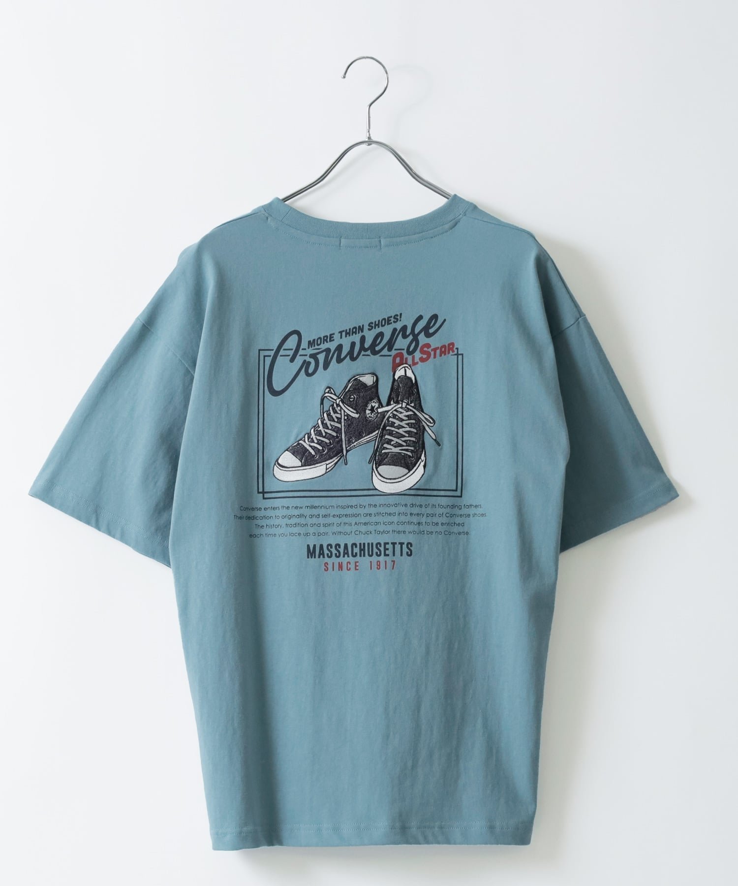 【マルカワ/MARUKAWA】のCONVERSE コンバース Tシャツ メンズ 半袖 バック プリント サガラ 刺繍 レディース ユニセックス ティーシャツ インテリア・キッズ・メンズ・レディースファッション・服の通販 founy(ファウニー) 　ファッション　Fashion　レディースファッション　Fashion for Women　トップス・カットソー　Cut & Sew Tops　シャツ・ブラウス・オフィスカジュアル　Elegant Blouses & Button-Ups　ロングTシャツ・Tシャツ　Longline T-Shirts & Tees　バッグ　Bags　アウトドア　Outdoor Clothing　春　Spring　カーゴパンツ　Cargo Pants, Utility Pants　キャップ　Cap, Baseball Cap　キャラクター　Character, Licensed Characters　サンダル　Sandals, Summer Shoes　シューズ　Shoes, Footwear　シンプル　Simple, Minimal　ジャケット　Jacket, Outerwear　スタンダード　Standard, Basic　ストライプ　Stripe, Striped Pattern　スニーカー　Sneakers, Trainers　スポーツ　Sports, Activewear　スラックス　Slacks, Dress Pants　センター　Center, Center Line　デニム　Denim, Jeans Material　トレンド　Trend, Trending Now　定番　Standard, Basic Item　人気　Popular, Best Seller　ビッグ　Big, Oversized　フレア　Flare, Flared　フロント　Front, Front Design　ブルゾン　Blouson, Bomber Jacket　プリント　Print, Printed Pattern　グリーン柄B|ID: prp329100004986560 ipo3291000000037351524