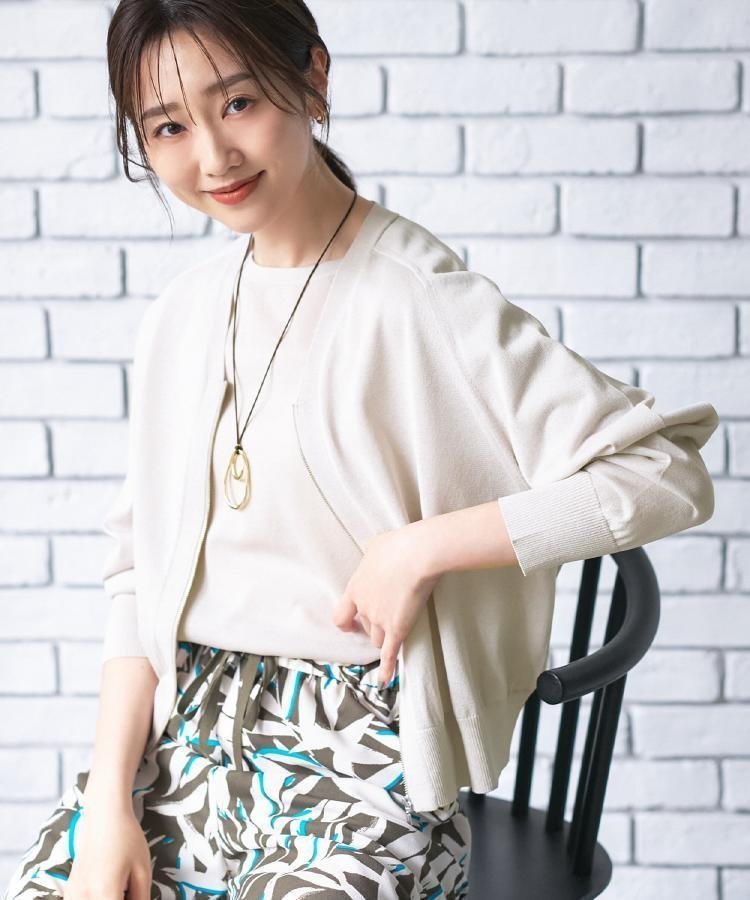 【アンタイトル/UNTITLED】の【アンサンブル可/日除け・冷房対策】シアーレーヨンZIPカーディガン インテリア・キッズ・メンズ・レディースファッション・服の通販 founy(ファウニー) 　ファッション　Fashion　レディースファッション　Fashion for Women　トップス・カットソー　Cut & Sew Tops　カーディガン・羽織り　Layered Style Cardigans　アンサンブルニット　Knit Ensembles & Twin Sets　アンサンブル　Ensemble Set　インナー　Innerwear　カーディガン　Cardigan, Knitwear　シアー　Sheer, See-Through　シンプル　Simple, Minimal　スマート　Smart, Elegant　ダブル　Double, Double-Breasted　デニム　Denim, Jeans Material　バランス　Balance, Style Balance　フェミニン　Feminine, Girly　プリント　Print, Printed Pattern　羽織　Haori, Light Jacket　おすすめ　Recommended / Our Picks　夏　Summer　グレージュ|ID: prp329100004986562 ipo3291000000037351542