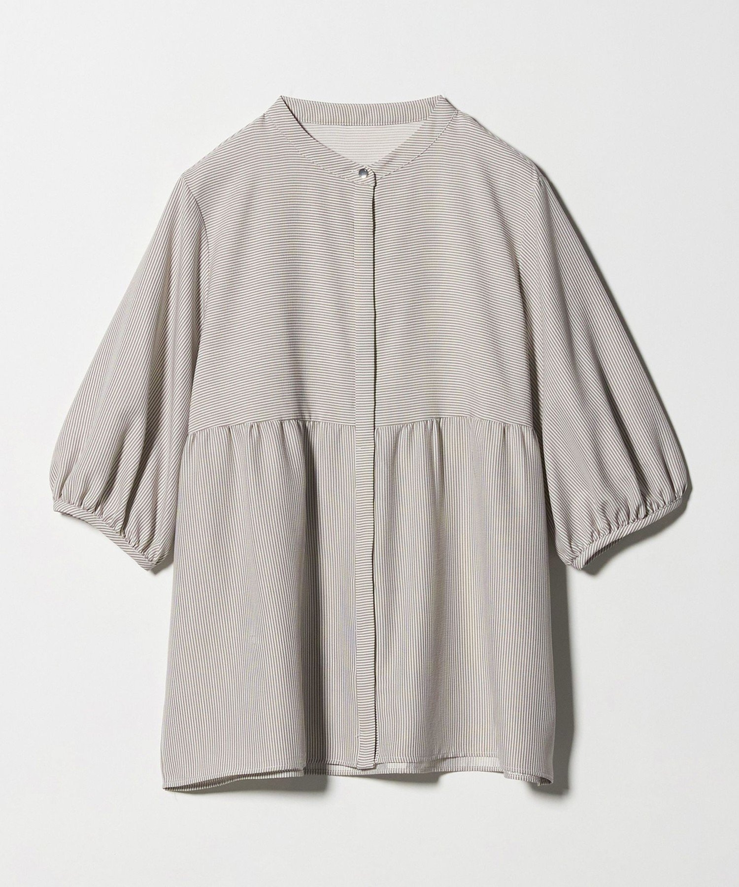 【ユナイテッドアローズ/UNITED ARROWS】のペプラム バンドカラーブラウス 6分袖 A DAY IN THE LIFE インテリア・キッズ・メンズ・レディースファッション・服の通販 founy(ファウニー) ファッション Fashion レディースファッション Fashion for Women トップス・カットソー Cut & Sew Tops シャツ・ブラウス・オフィスカジュアル Elegant Blouses & Button-Ups 洗える Machine Washable ギャザー Gathered, Ruffled ストライプ Stripe, Striped Pattern トレンド Trend, Trending Now バランス Balance, Style Balance フロント Front, Front Design ペプラム Peplum, Flared Hem ボーダー Border, Stripe メタル Metal, Metal Parts ワイド Wide, Wide Fit アウトレット Outlet / Clearance エレガント 上品 Elegant ビジネス 仕事 通勤 Business / Work / Commuting BEIGE|ID: prp329100004986564 ipo3291000000037351556