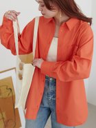 【ディスコート/Discoat】の【11色展開!/WEB限定】レギュラーカラービックシャツ 大人の最旬トレンドファッション＆コーディネート founy(ファウニー) ファッション Fashion レディースファッション Fashion for Women トップス・カットソー Cut & Sew Tops シャツ・ブラウス・オフィスカジュアル Elegant Blouses & Button-Ups キャミ Camisole, Cami Top キャミソール Camisole, Spaghetti Strap Top 吸水 Absorbent, Quick-Dry ショルダー Shoulder, Shoulder Strap ショート Short, Short Length スラックス Slacks, Dress Pants スリット Slit, Slit Detail とろみ Fluid, Flowy Fabric タンク Tank Top, Sleeveless Top デニム Denim, Jeans Material ドロップ Drop Shoulder, Dropped Style 定番 Standard, Basic Item ビッグ Big, Oversized フロント Front, Front Design ポケット Pocket, Pocket Detail リラックス Relax, Relaxed Fit レギュラー Regular, Standard Fit おすすめ Recommended / Our Picks thumbnail オレンジ|ID: prp329100004986572 ipo3291000000037351623