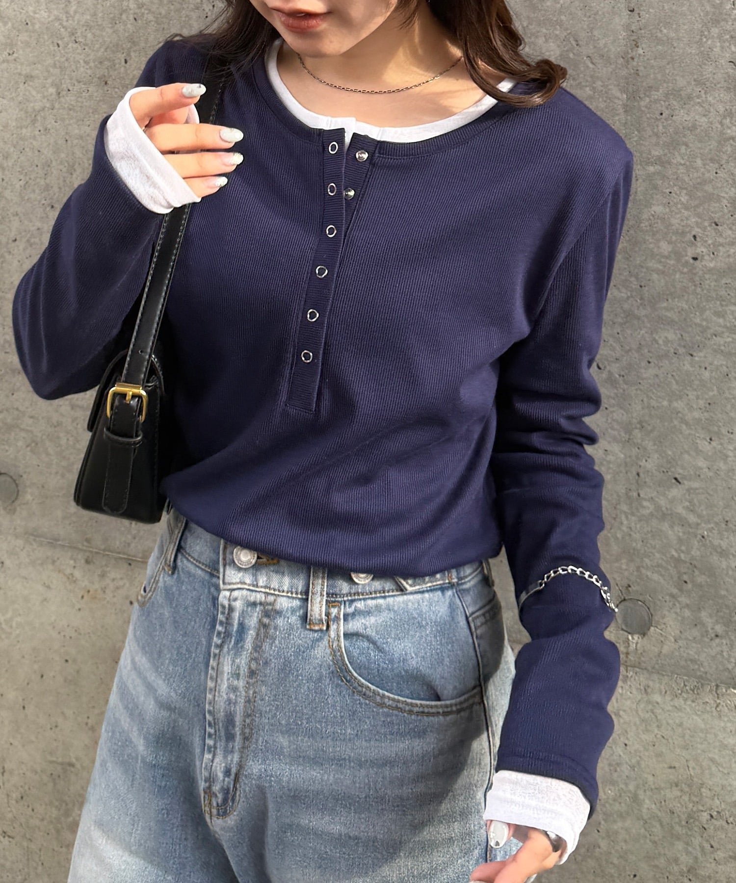 【ラナン/Ranan】のRanan/レイヤードヘンリーネックリブTシャツ インテリア・キッズ・メンズ・レディースファッション・服の通販 founy(ファウニー) 　ファッション　Fashion　レディースファッション　Fashion for Women　トップス・カットソー　Cut & Sew Tops　シャツ・ブラウス・オフィスカジュアル　Elegant Blouses & Button-Ups　ロングTシャツ・Tシャツ　Longline T-Shirts & Tees　インナー　Innerwear　スラックス　Slacks, Dress Pants　デニム　Denim, Jeans Material　長袖　Long Sleeve, Full Sleeve　ポケット　Pocket, Pocket Detail　ミドル　Middle Length, Mid Height　ワンポイント　One Point, Statement Accent　NEK|ID: prp329100004986579 ipo3291000000037351682