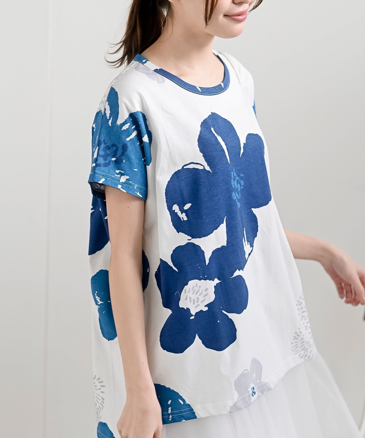 【アールピーエス/rps】の花柄プリントT インテリア・キッズ・メンズ・レディースファッション・服の通販 founy(ファウニー) 　ファッション　Fashion　レディースファッション　Fashion for Women　フラワー　Flower, Floral　プリント　Print, Printed Pattern　再入荷　Restock / Back in Stock　夏　Summer　ブルー|ID: prp329100004986581 ipo3291000000037351701