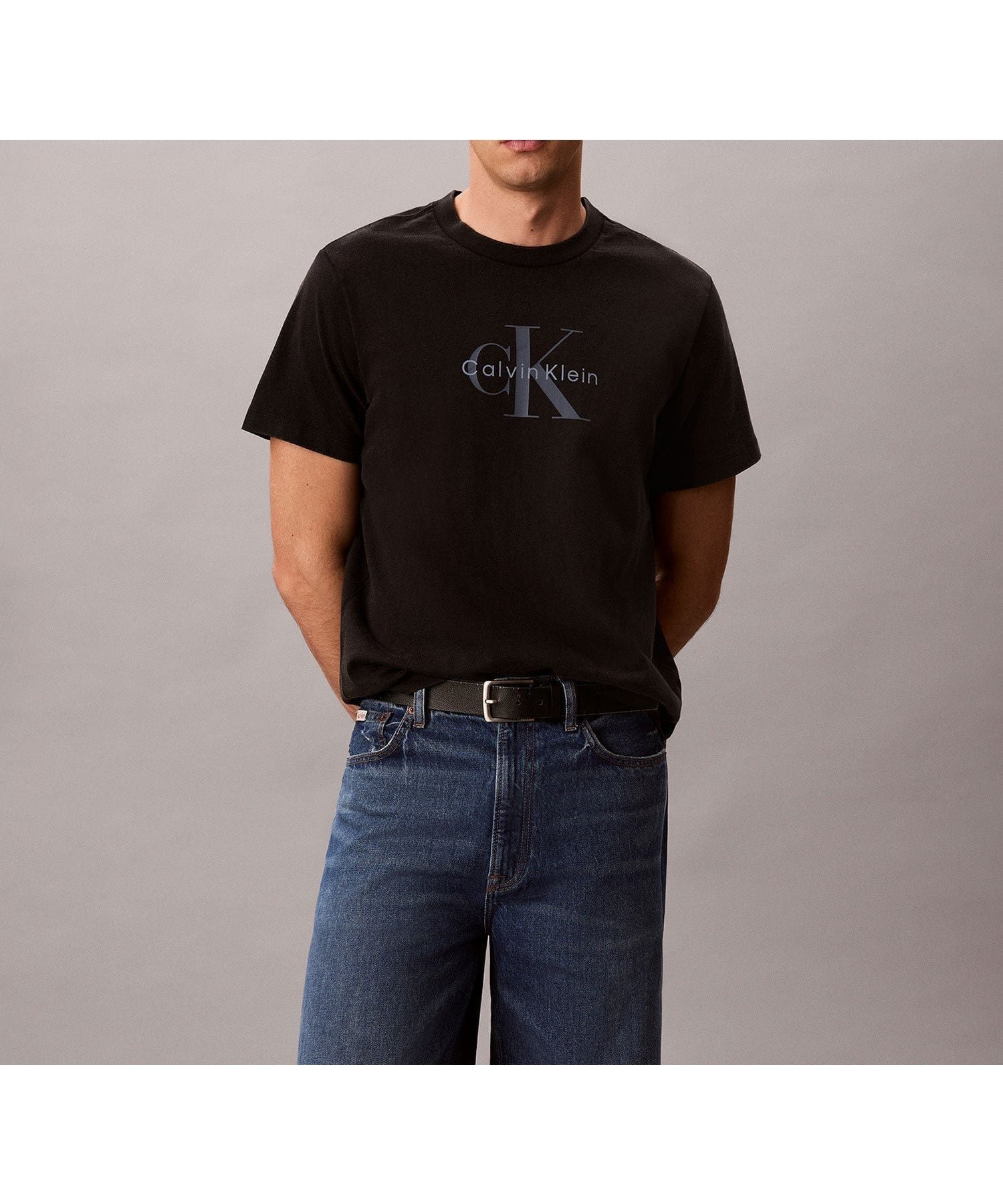 【カルバンクライン/Calvin Klein】の【公式ショップ】 カルバンクライン ショートスリーブ20SモノグラムTシャツ Calvin Klein Jeans 4RG832G インテリア・キッズ・メンズ・レディースファッション・服の通販 founy(ファウニー) 　ファッション　Fashion　レディースファッション　Fashion for Women　トップス・カットソー　Cut & Sew Tops　シャツ・ブラウス・オフィスカジュアル　Elegant Blouses & Button-Ups　ロングTシャツ・Tシャツ　Longline T-Shirts & Tees　ウォッシュ　Washed Finish　ショート　Short, Short Length　ジーンズ　Jeans, Denim Pants　スリーブ　Sleeve, Long Sleeve / Short Sleeve　フィット　Fit, Slim Fit　プリント　Print, Printed Pattern　レギュラー　Regular, Standard Fit　ヴィンテージ　Vintage Style　ブラック_UB1|ID: prp329100004986599 ipo3291000000037351801