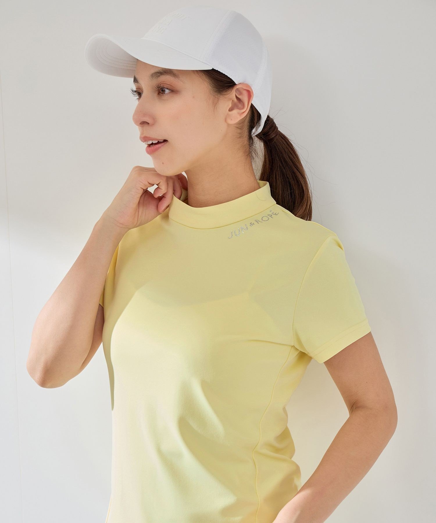 【ジュンアンドロペ/JUN&ROPE】のラインストーン半袖モックプルオーバー インテリア・キッズ・メンズ・レディースファッション・服の通販 founy(ファウニー) 　ファッション　Fashion　レディースファッション　Fashion for Women　トップス・カットソー　Cut & Sew Tops　カジュアルプルオーバー・ニットトップス　Pullovers & Knit Tops / Casual Pullovers　シンプル　Simple, Minimal　ストレッチ　Stretch, Stretchy Fabric　ストーン　Stone, Gem-Like　人気　Popular, Best Seller　ポケット　Pocket, Pocket Detail　半袖　Short Sleeve, Half Sleeve　エレガント 上品　Elegant　ゴルフ　Golf　イエロー(80)|ID: prp329100004986608 ipo3291000000037351848