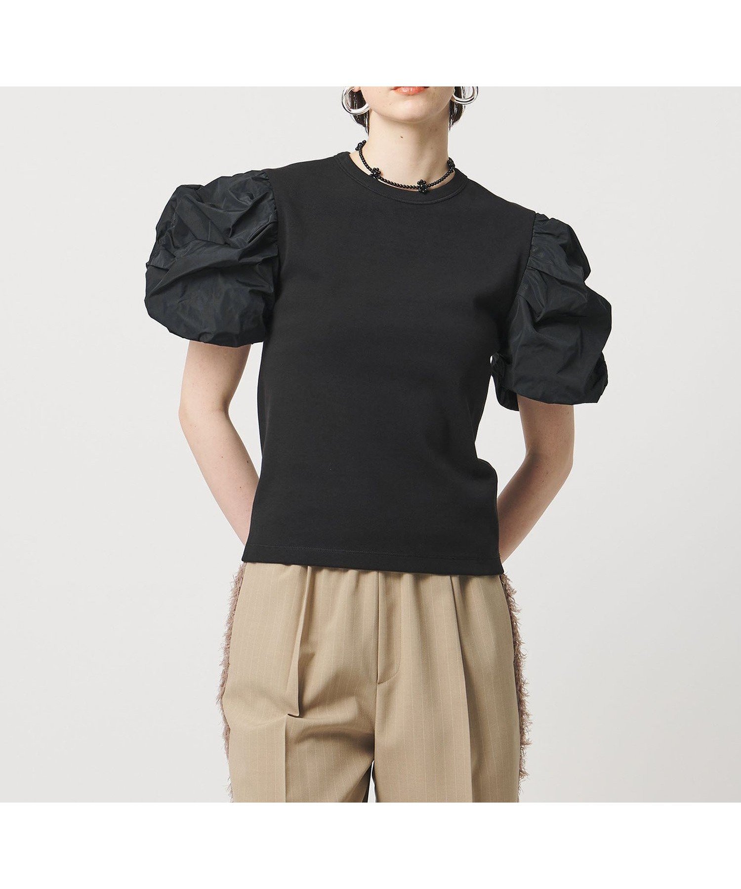 【ユナイテッドアローズ/UNITED ARROWS】のASTRAET フライスxタフタ パフスリーブカットソー 大人の最旬トレンドファッション＆コーディネート founy(ファウニー) 　ファッション　Fashion　レディースファッション　Fashion for Women　トップス・カットソー　Cut & Sew Tops　カットソー・ベーシックTシャツ　Cut-and-Sewn Tops / Stretch Tees & Basics　カットソー　Cut and Sewn Top　コンビ　Combo, Combination Style　スリーブ　Sleeve, Long Sleeve / Short Sleeve　タフタ　Taffeta, Structured Fabric　ボトム　Bottoms, Lower Wear　 other-1|ID: prp329100004986620 ipo3291000000037351907