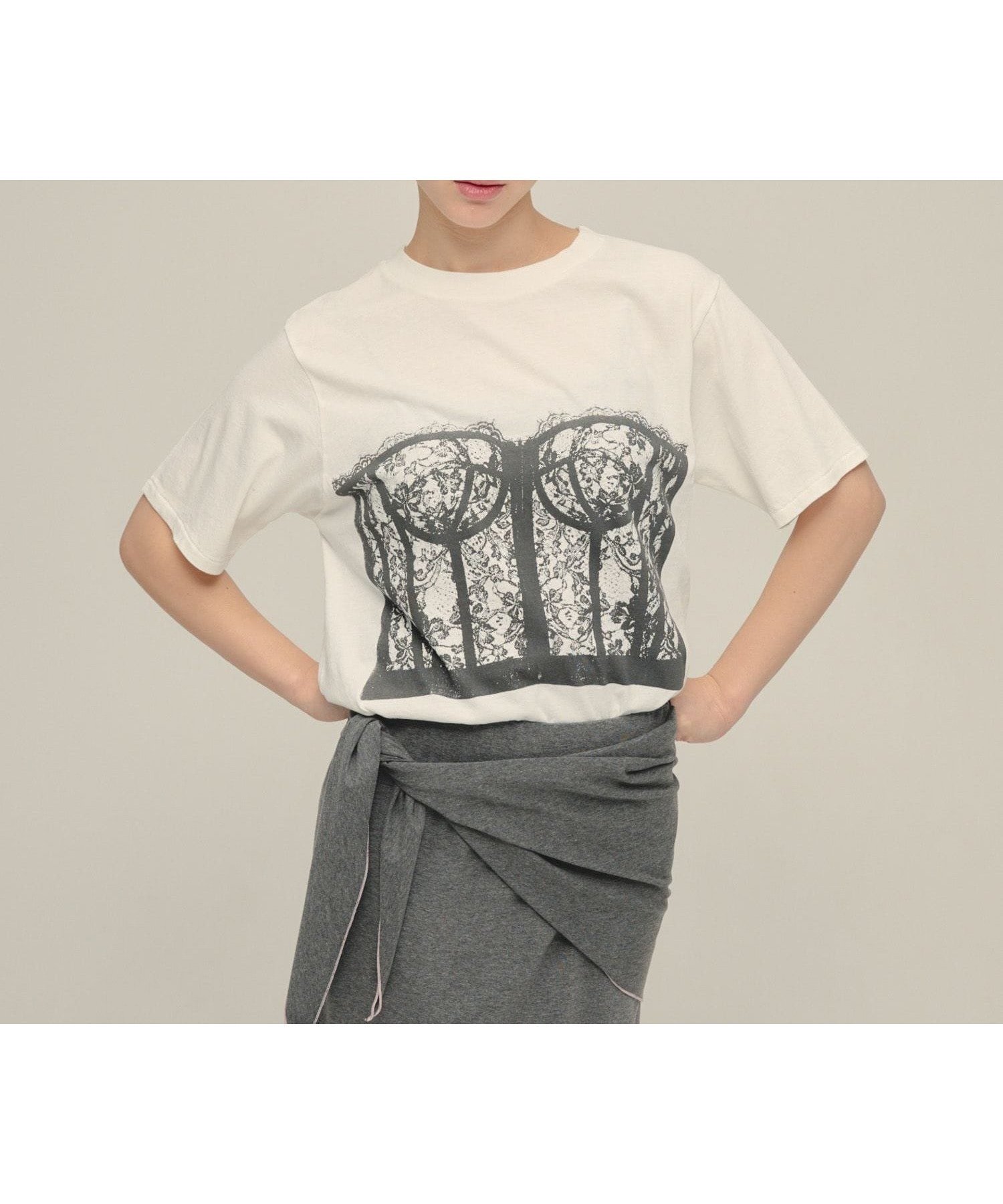 【ジーナシス/JEANASiS】のBustier Print TEE 大人の最旬トレンドファッション＆コーディネート founy(ファウニー) 　ファッション　Fashion　レディースファッション　Fashion for Women　トップス・カットソー　Cut & Sew Tops　ビスチェ　Bustiers & Corset Tops / Layered Bustier Style　おすすめ　Recommended / Our Picks　コルセット　Corset, Bustier　デニム　Denim, Jeans Material　トレンド　Trend, Trending Now　プリント　Print, Printed Pattern　ランジェリー　Lingerie, Intimate Wear　レース　Lace, Lace Fabric　ワイド　Wide, Wide Fit　今季　This Season, Current Season　 other-1|ID: prp329100004986632 ipo3291000000037351961