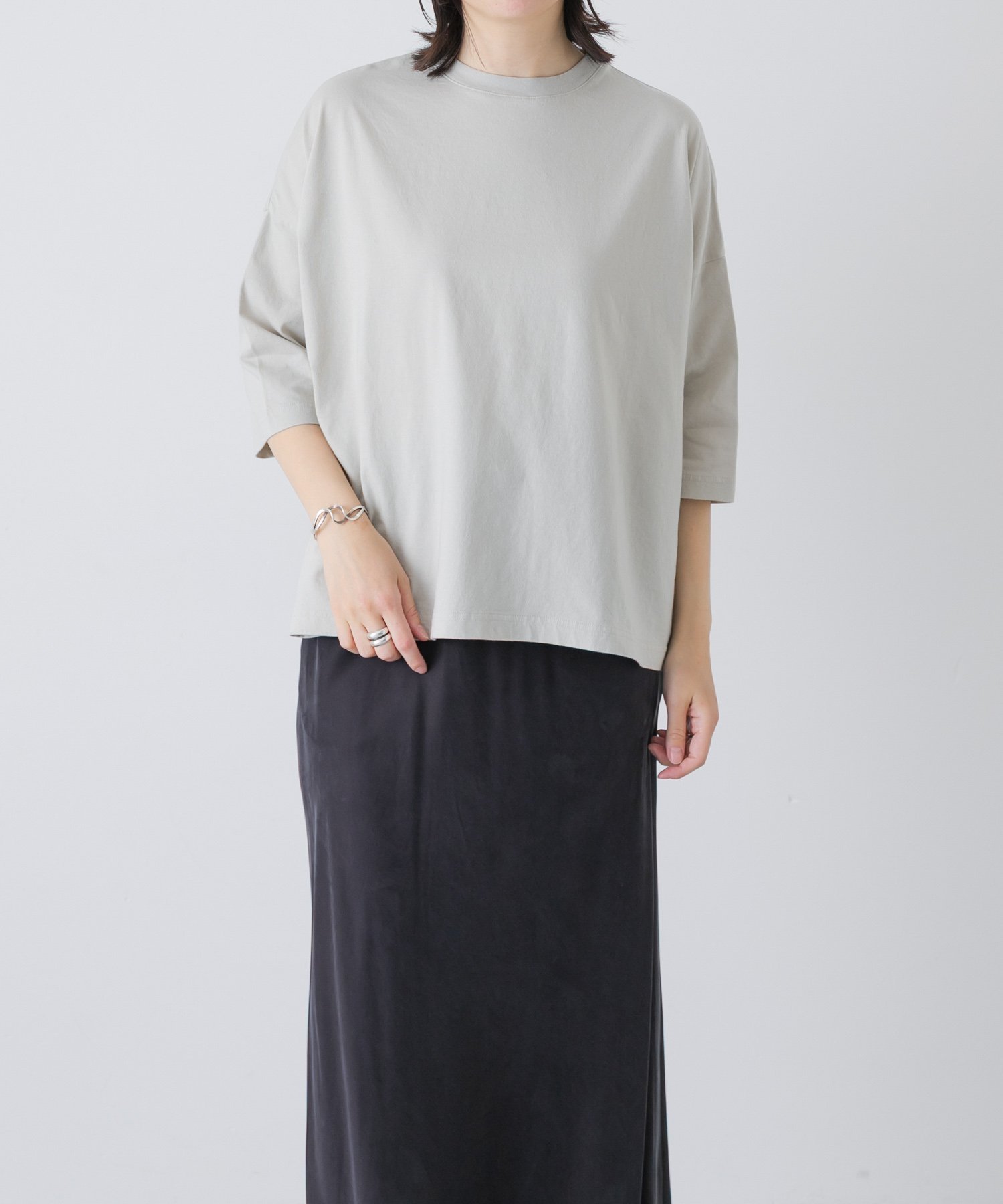 【かぐれ/kagure / URBAN RESEARCH】のワイド6分袖プルオーバー インテリア・キッズ・メンズ・レディースファッション・服の通販 founy(ファウニー) 　ファッション　Fashion　レディースファッション　Fashion for Women　トップス・カットソー　Cut & Sew Tops　カジュアルプルオーバー・ニットトップス　Pullovers & Knit Tops / Casual Pullovers　コンパクト　Compact, Small Size　ドレープ　Drape, Draping Fabric　ワイド　Wide, Wide Fit　S/S・春夏　SS, Spring/Summer, Warm Season　夏　Summer　エレガント 上品　Elegant　2026年　2026　2026春夏・S/S　Spring/Summer 2026 SS26　グレー系その他|ID: prp329100004986650 ipo3291000000037352057