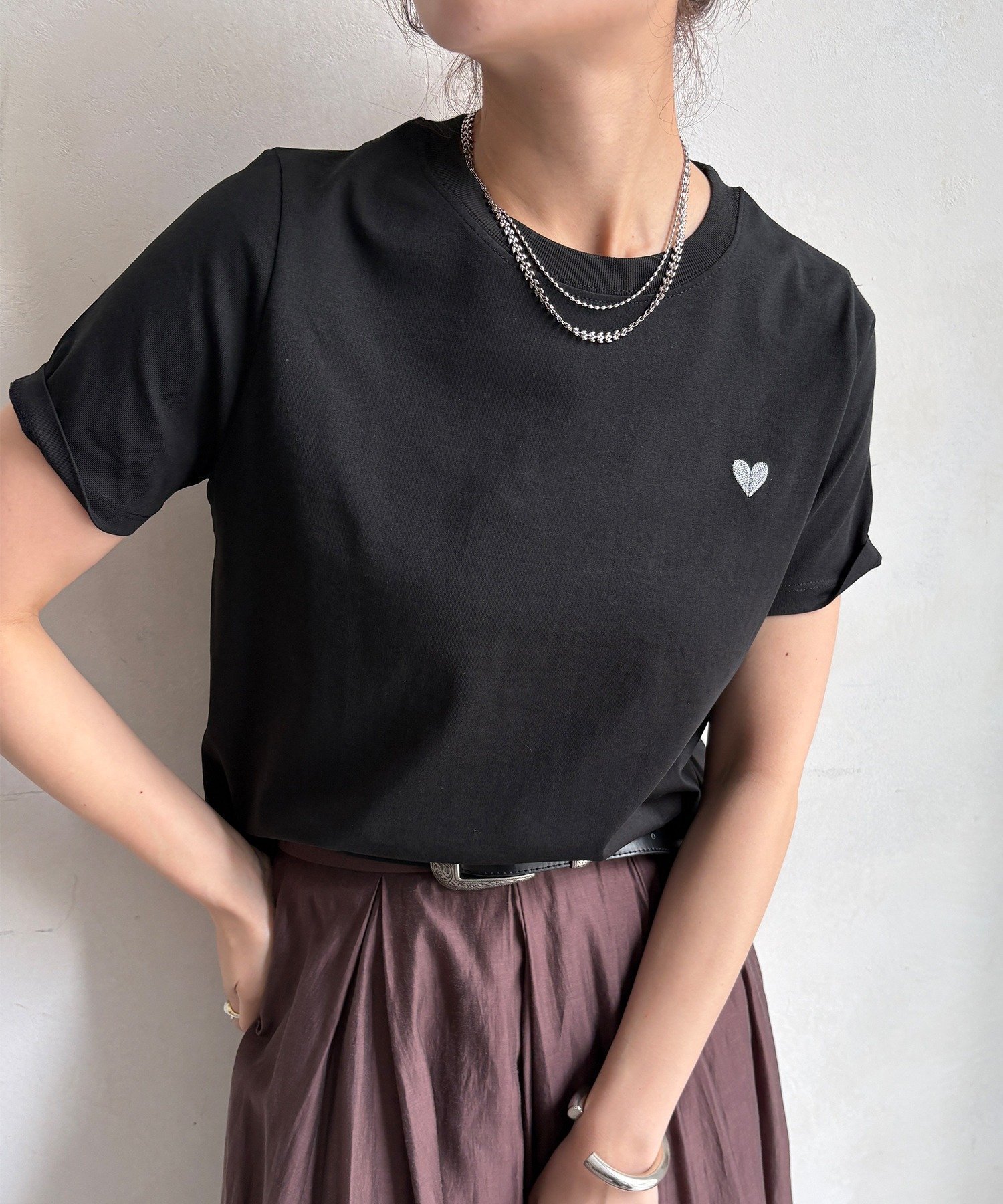 【ドゥドゥ/DouDou】の【WEB限定】ラメハート刺繍TEE インテリア・キッズ・メンズ・レディースファッション・服の通販 founy(ファウニー) 　ファッション　Fashion　レディースファッション　Fashion for Women　インナー　Innerwear　シンプル　Simple, Minimal　ジャケット　Jacket, Outerwear　スマート　Smart, Elegant　バランス　Balance, Style Balance　S/S・春夏　SS, Spring/Summer, Warm Season　再入荷　Restock / Back in Stock　夏　Summer　2026年　2026　2026春夏・S/S　Spring/Summer 2026 SS26　ブラック|ID: prp329100004986655 ipo3291000000037352077