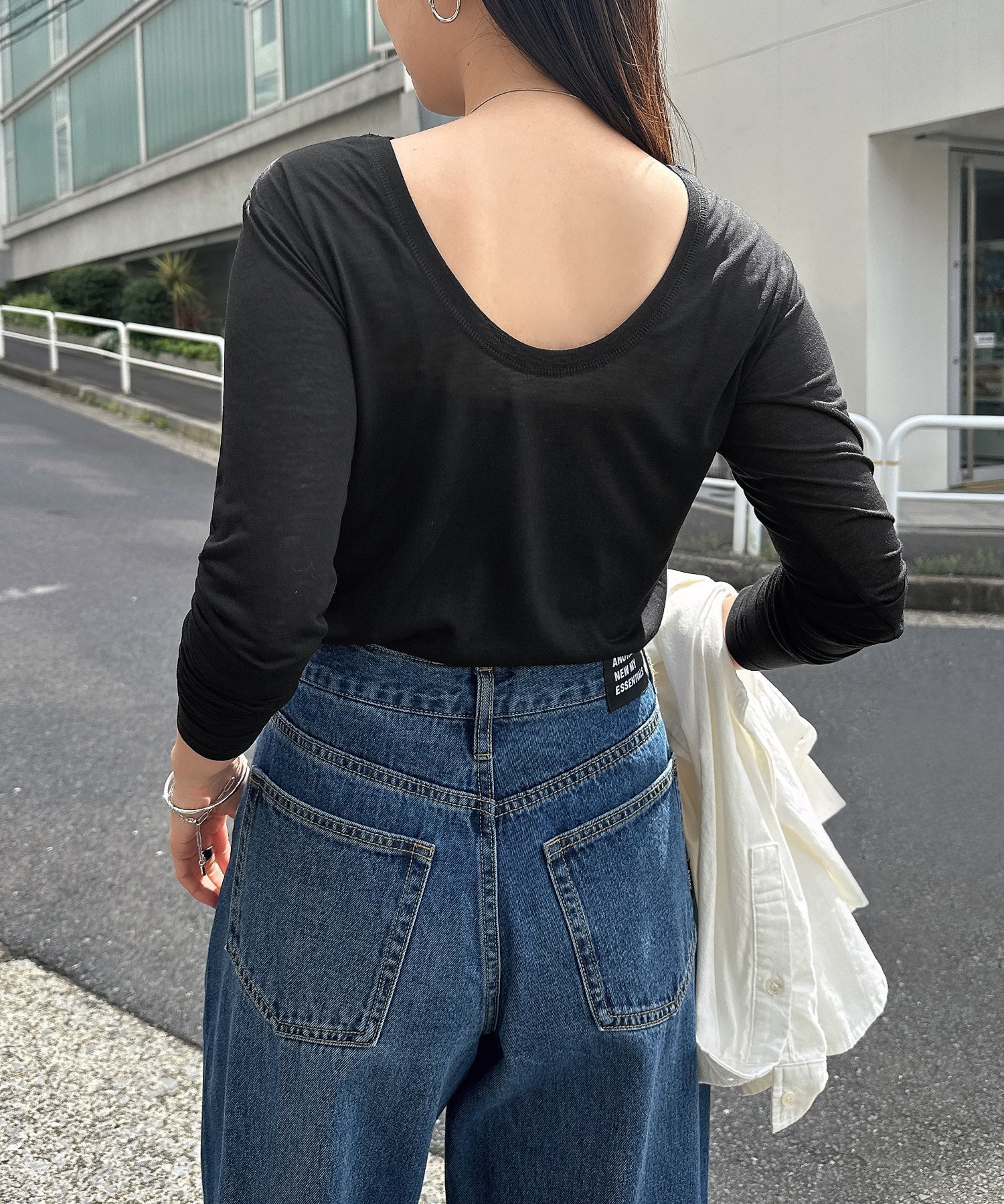 【アンドミー/andme】の【選べるネックデザイン】長袖 シアー Tシャツ インテリア・キッズ・メンズ・レディースファッション・服の通販 founy(ファウニー) 　ファッション　Fashion　レディースファッション　Fashion for Women　トップス・カットソー　Cut & Sew Tops　シャツ・ブラウス・オフィスカジュアル　Elegant Blouses & Button-Ups　ロングTシャツ・Tシャツ　Longline T-Shirts & Tees　インナー　Innerwear　シアー　Sheer, See-Through　シンプル　Simple, Minimal　ジャケット　Jacket, Outerwear　スリーブ　Sleeve, Long Sleeve / Short Sleeve　長袖　Long Sleeve, Full Sleeve　バランス　Balance, Style Balance　フィット　Fit, Slim Fit　ベーシック　Basic, Essential　ボトム　Bottoms, Lower Wear　ロング　Long, Long-Length　ブラック【B】|ID: prp329100004986665 ipo3291000000037352539