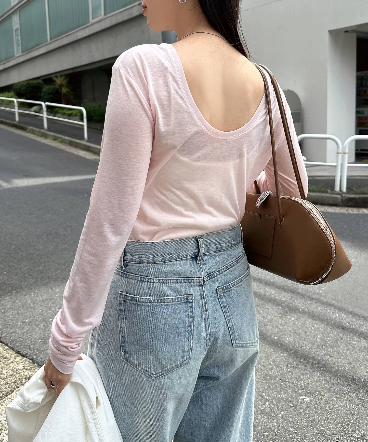 【アンドミー/andme】の【選べるネックデザイン】長袖 シアー Tシャツ インテリア・キッズ・メンズ・レディースファッション・服の通販 founy(ファウニー) 　ファッション　Fashion　レディースファッション　Fashion for Women　トップス・カットソー　Cut & Sew Tops　シャツ・ブラウス・オフィスカジュアル　Elegant Blouses & Button-Ups　ロングTシャツ・Tシャツ　Longline T-Shirts & Tees　インナー　Innerwear　シアー　Sheer, See-Through　シンプル　Simple, Minimal　ジャケット　Jacket, Outerwear　スリーブ　Sleeve, Long Sleeve / Short Sleeve　長袖　Long Sleeve, Full Sleeve　バランス　Balance, Style Balance　フィット　Fit, Slim Fit　ベーシック　Basic, Essential　ボトム　Bottoms, Lower Wear　ロング　Long, Long-Length　ピンク【B】|ID: prp329100004986665 ipo3291000000037352541