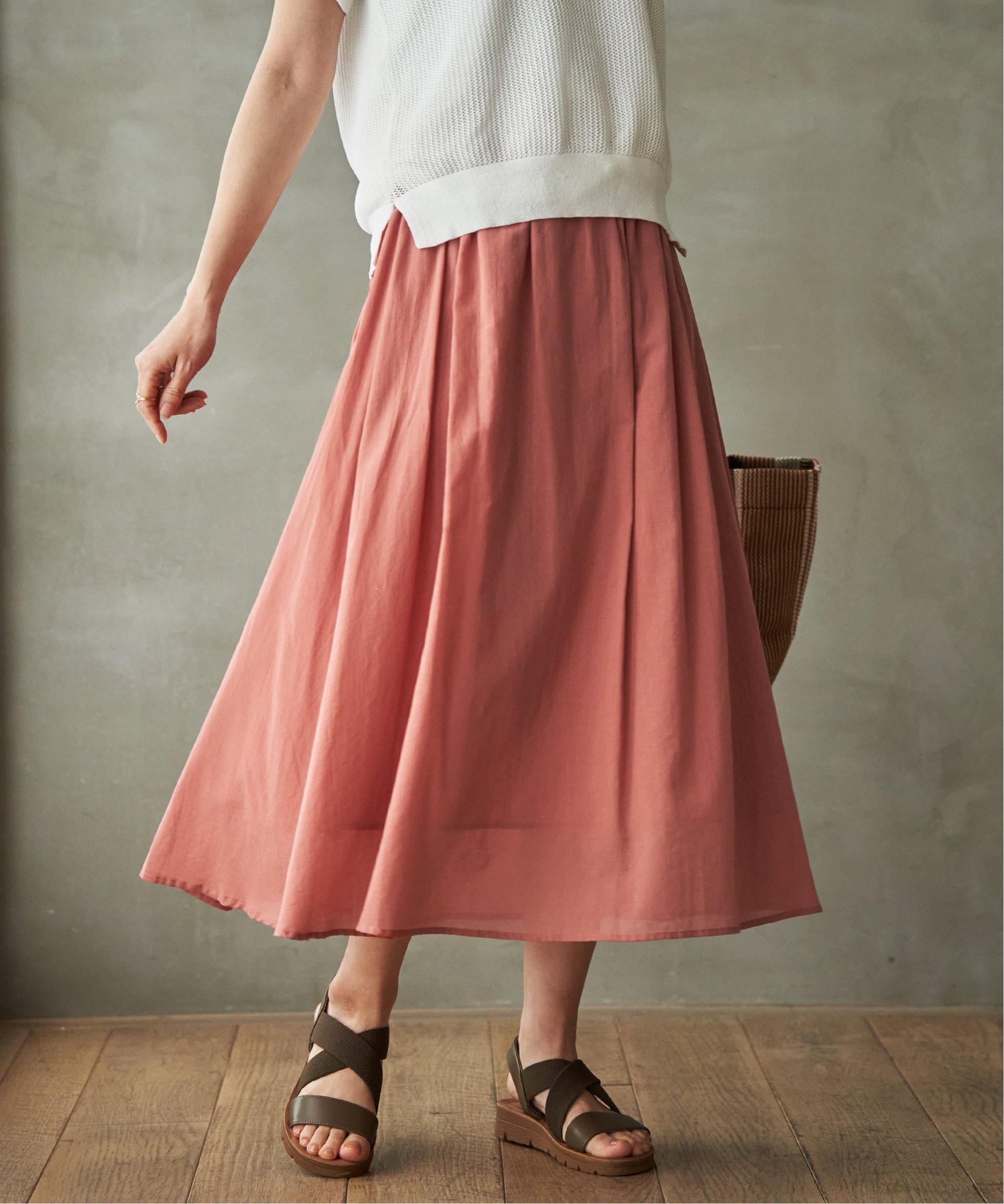 【イッカ/ikka】のギャザーフレアスカート インテリア・キッズ・メンズ・レディースファッション・服の通販 founy(ファウニー) 　ファッション　Fashion　レディースファッション　Fashion for Women　スカート　Skirts　Aライン・フレアスカート　A-Line & Flared Skirts　エアリー　Airy Texture　ギャザー　Gathered, Ruffled　シアー　Sheer, See-Through　チェック　Check, Plaid, Tartan　ドレープ　Drape, Draping Fabric　フレア　Flare, Flared　エレガント 上品　Elegant　洗える　Machine Washable　オレンジ|ID: prp329100004986699 ipo3291000000037353034