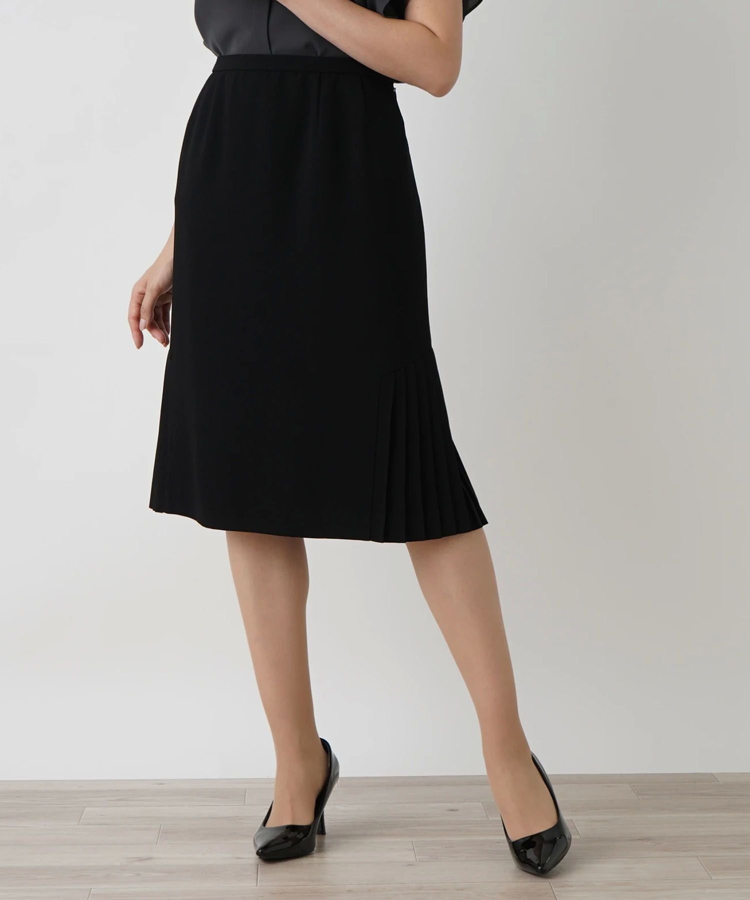 【レリアンプラスハウス/Leilian PLUS HOUSE】のサイドプリーツスカート インテリア・キッズ・メンズ・レディースファッション・服の通販 founy(ファウニー) 　ファッション　Fashion　レディースファッション　Fashion for Women　スカート　Skirts　プリーツスカート / 上品フェミニンスタイル　Pleated Skirts　ウォッシャブル　Machine Washable　エレガント 上品　Elegant　シンプル　Simple, Minimal　プリーツ　Pleats, Pleated　ポケット　Pocket, Pocket Detail　無地　Plain, Solid Color　ブラック|ID: prp329100004986716 ipo3291000000037353097