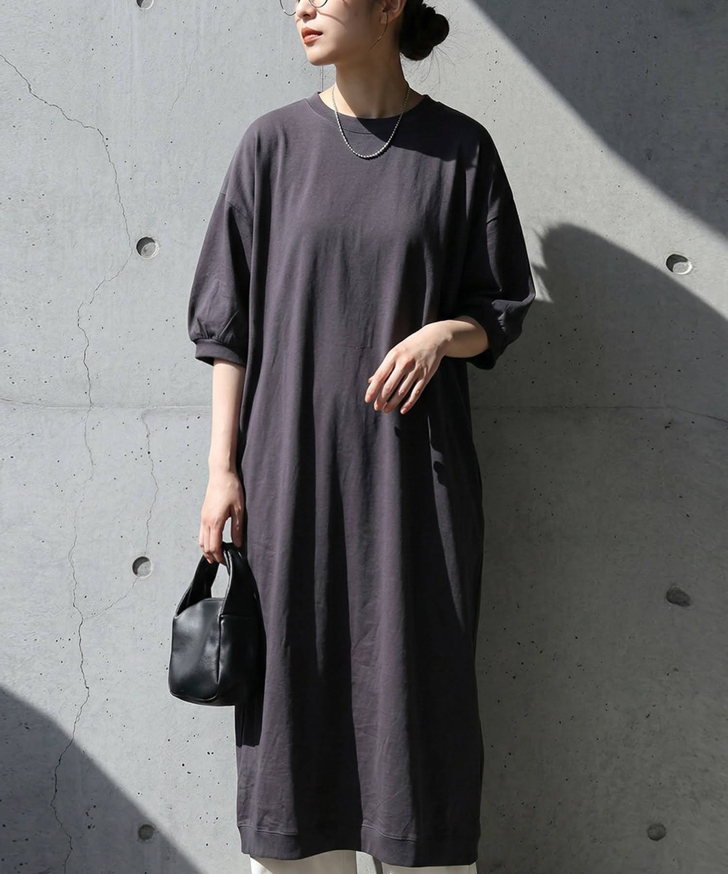 【アンティカ/antiqua】のantiqua 汗染み防止 五分袖 コクーン ロングワンピース レディース NA-00530 インテリア・キッズ・メンズ・レディースファッション・服の通販 founy(ファウニー) 　ファッション　Fashion　レディースファッション　Fashion for Women　ワンピース　Dresses　春　Spring　コクーン　Cocoon, Cocoon Silhouette　シンプル　Simple, Minimal　スリーブ　Sleeve, Long Sleeve / Short Sleeve　バランス　Balance, Style Balance　フォルム　Silhouette, Form　フレンチ　French, French Style　ベーシック　Basic, Essential　ボトム　Bottoms, Lower Wear　ボトルネック　Bottle Neck, Mock Neck　無地　Plain, Solid Color　ロング　Long, Long-Length　ワイド　Wide, Wide Fit　ワーク　Workwear, Utility Style　夏　Summer　旅行　Travel　エレガント 上品　Elegant　ビジネス 仕事 通勤　Business / Work / Commuting　16 ダークグレー|ID: prp329100004986794 ipo3291000000037354054
