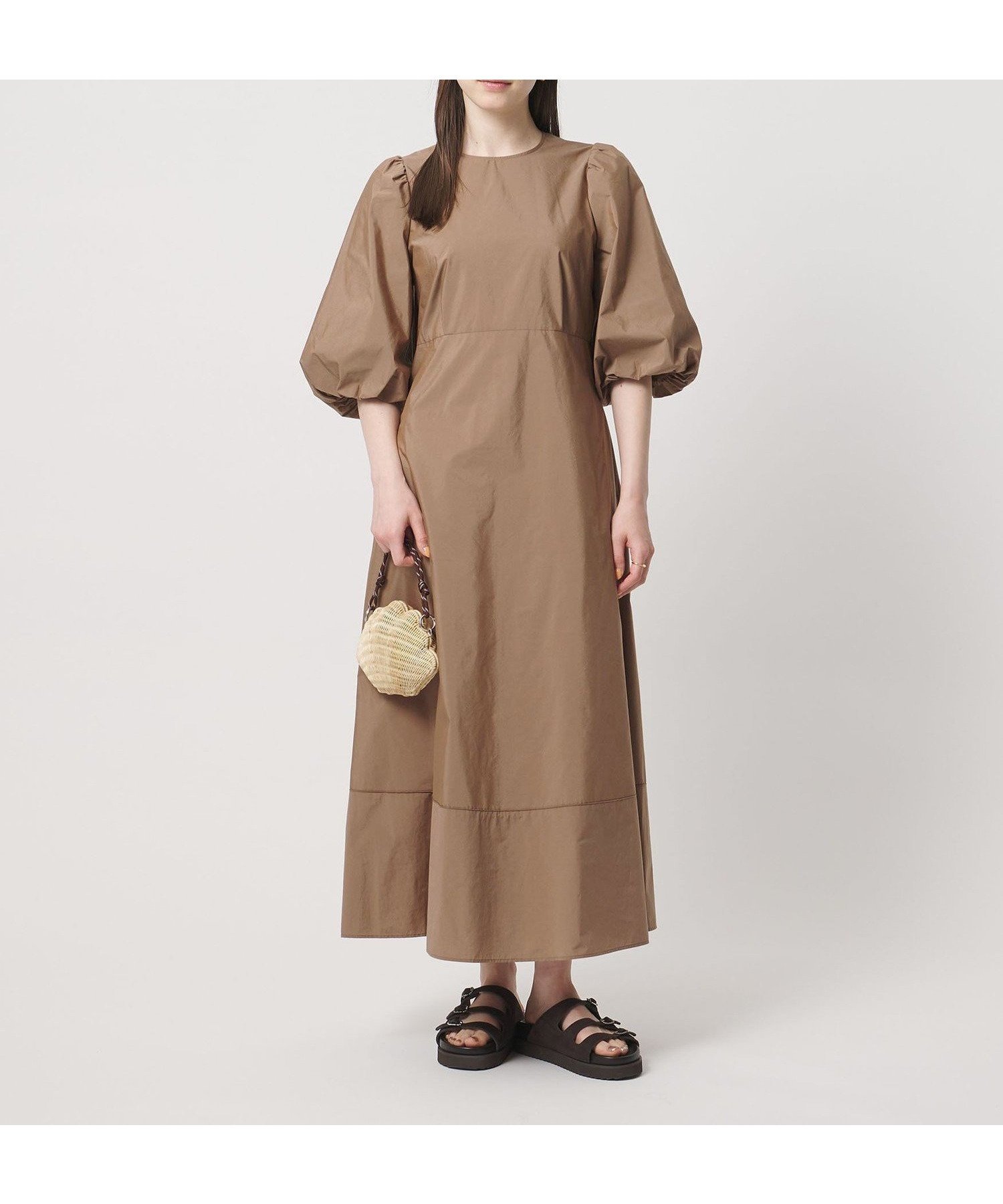 【ユナイテッドアローズ/UNITED ARROWS】のファブリカ パフ ワンピース インテリア・キッズ・メンズ・レディースファッション・服の通販 founy(ファウニー) ファッション Fashion レディースファッション Fashion for Women ワンピース Dresses サンダル Sandals, Summer Shoes ジャケット Jacket, Outerwear ストライプ Stripe, Striped Pattern スリーブ Sleeve, Long Sleeve / Short Sleeve ソックス Socks, Hosiery バランス Balance, Style Balance フェミニン Feminine, Girly ボーダー Border, Stripe 無地 Plain, Solid Color MD.BROWN|ID: prp329100004986806 ipo3291000000037354556