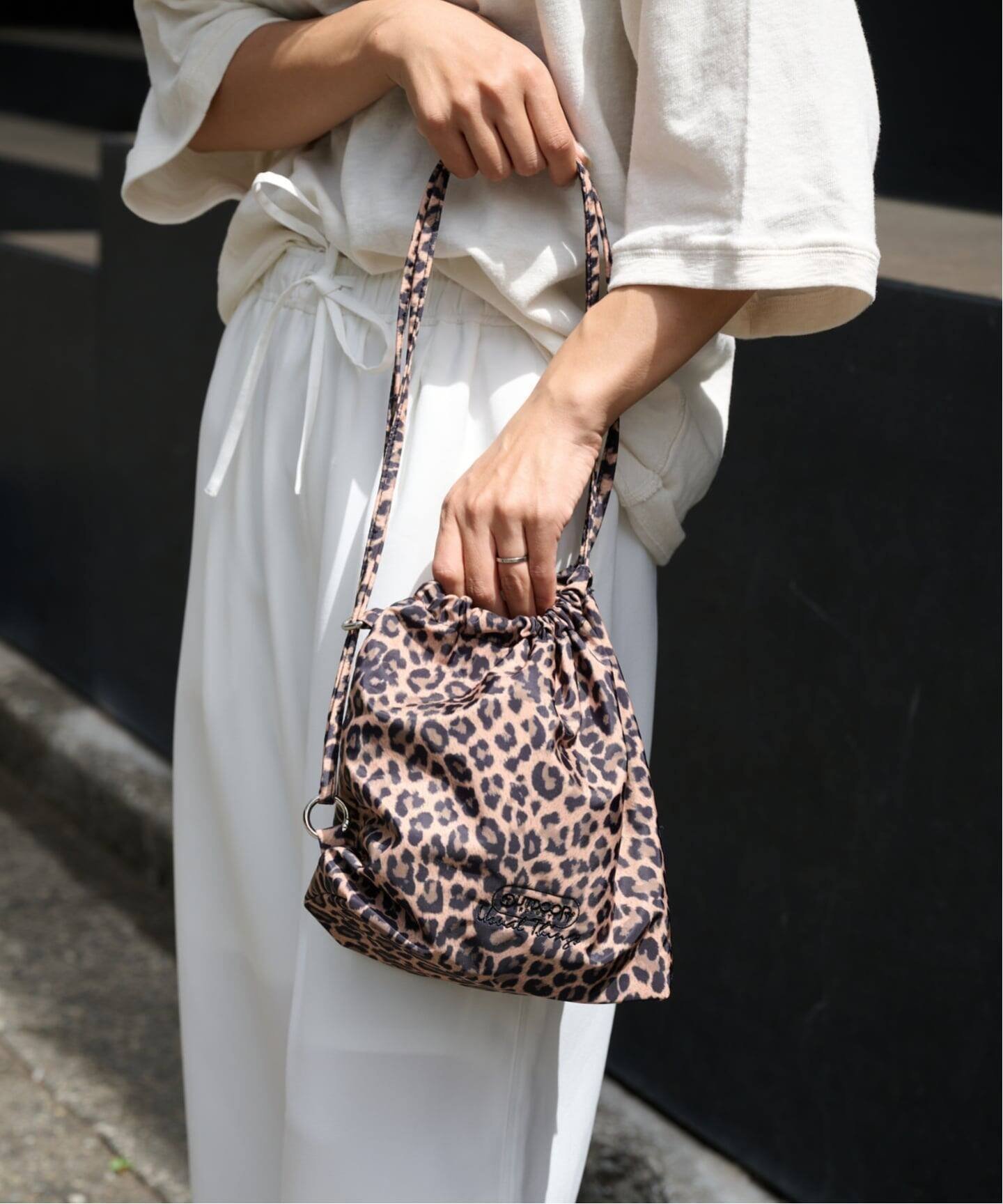 【アウトドアプロダクツ ユージュアルシングス/OUTDOOR PRODUCTS Usual Things】の≪ 追加2≫ BASIC Drawstring BAG インテリア・キッズ・メンズ・レディースファッション・服の通販 founy(ファウニー) ファッション Fashion レディースファッション Fashion for Women バッグ Bags デニム Denim, Jeans Material レオパード Leopard, Animal Print エレガント 上品 Elegant ベージュ|ID: prp329100004986904 ipo3291000000037357320
