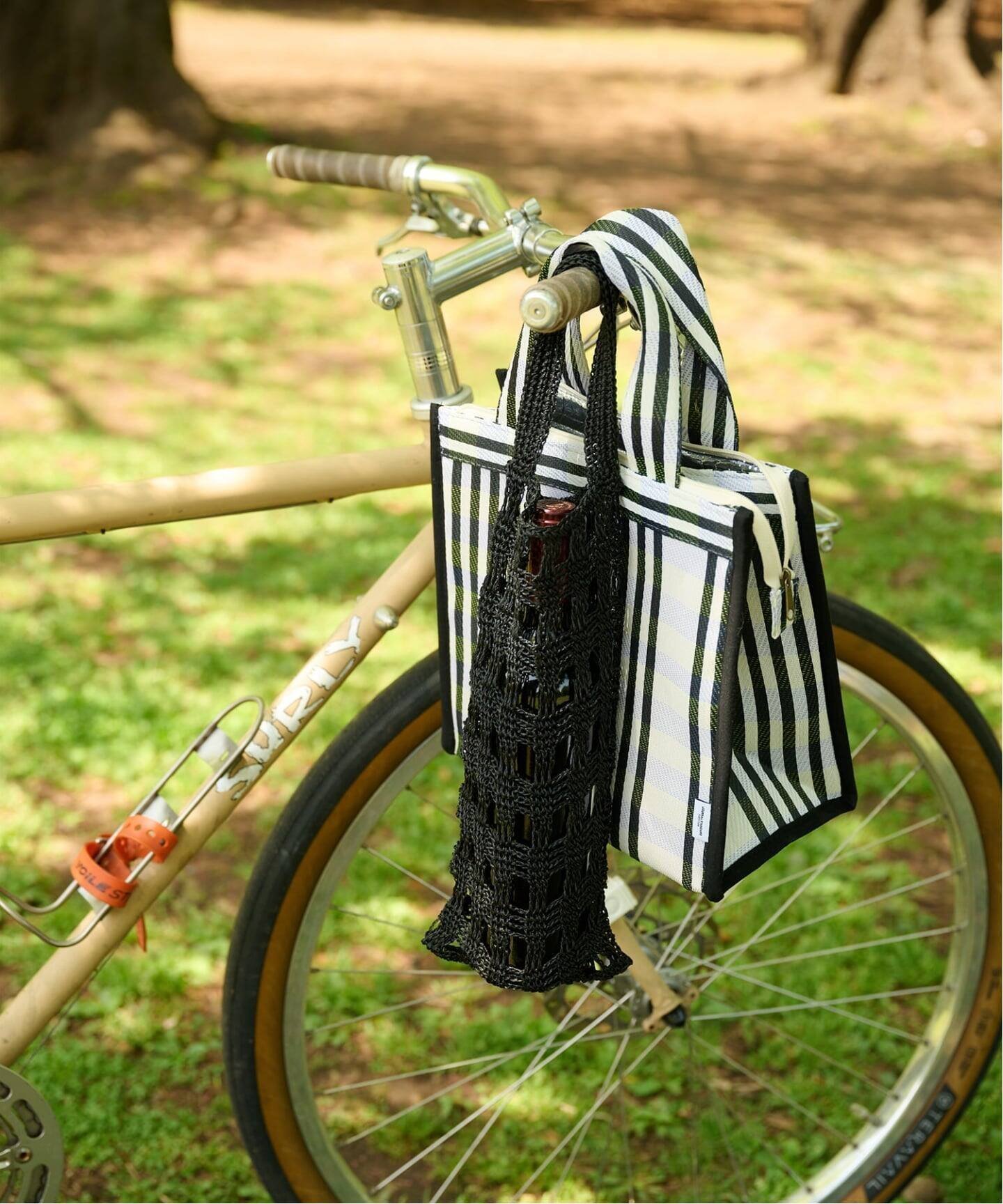 【その他のブランド/Other】のJSF CROCHET BOTTLE TOTE ボトルトートバッグ 大人の最旬トレンドファッション&コーディネート founy(ファウニー) ファッション Fashion レディースファッション Fashion for Women バッグ Bags オイル Body Oil クロシェ Crochet, Knitted Lace コンパクト Compact, Small Size フィット Fit, Slim Fit おすすめ Recommended / Our Picks ギフト プレゼント Gift / Present other-1|ID: prp329100004986905 ipo3291000000037357322